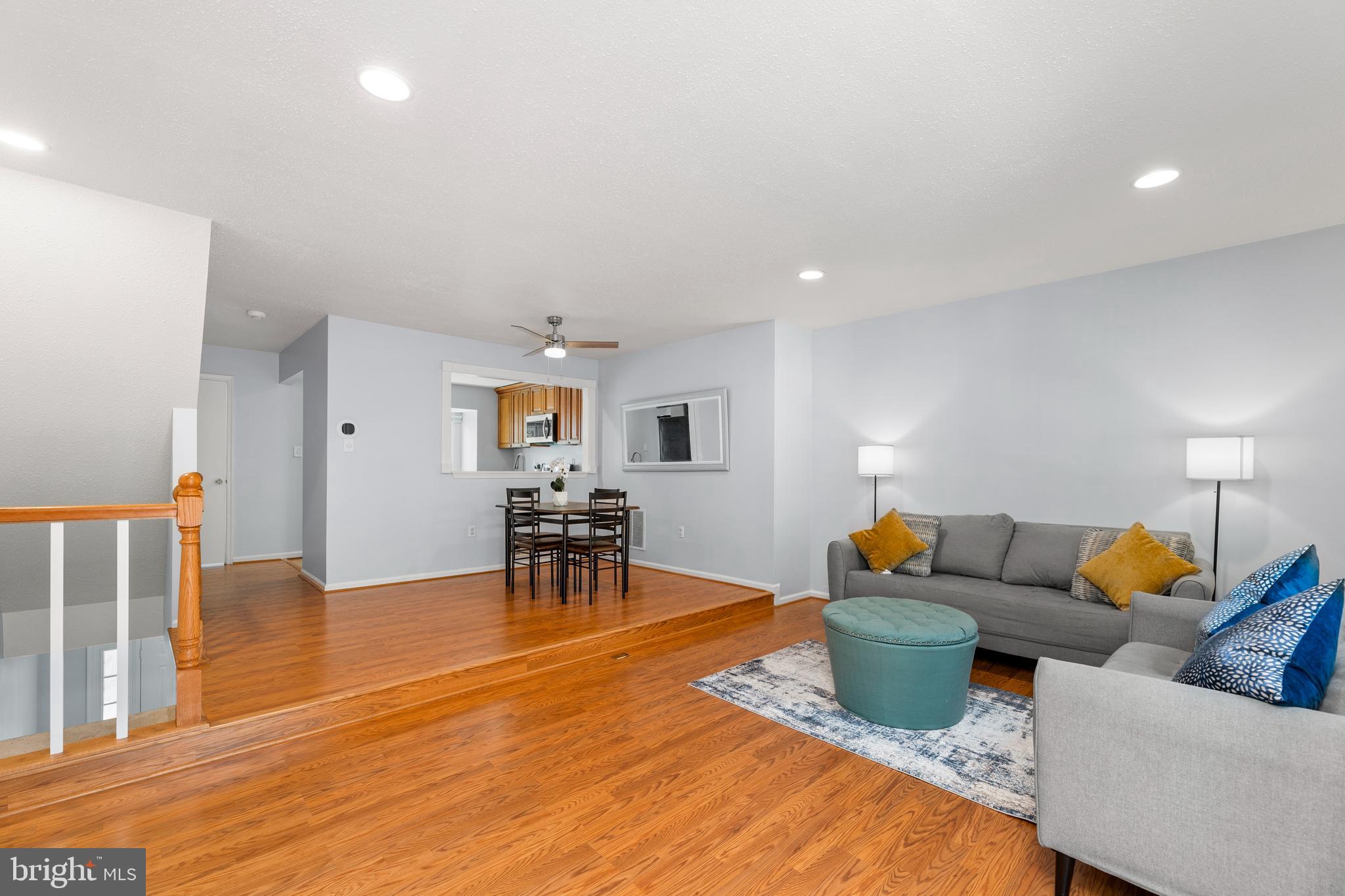 SINGLETONS GROVE - Residential Lease