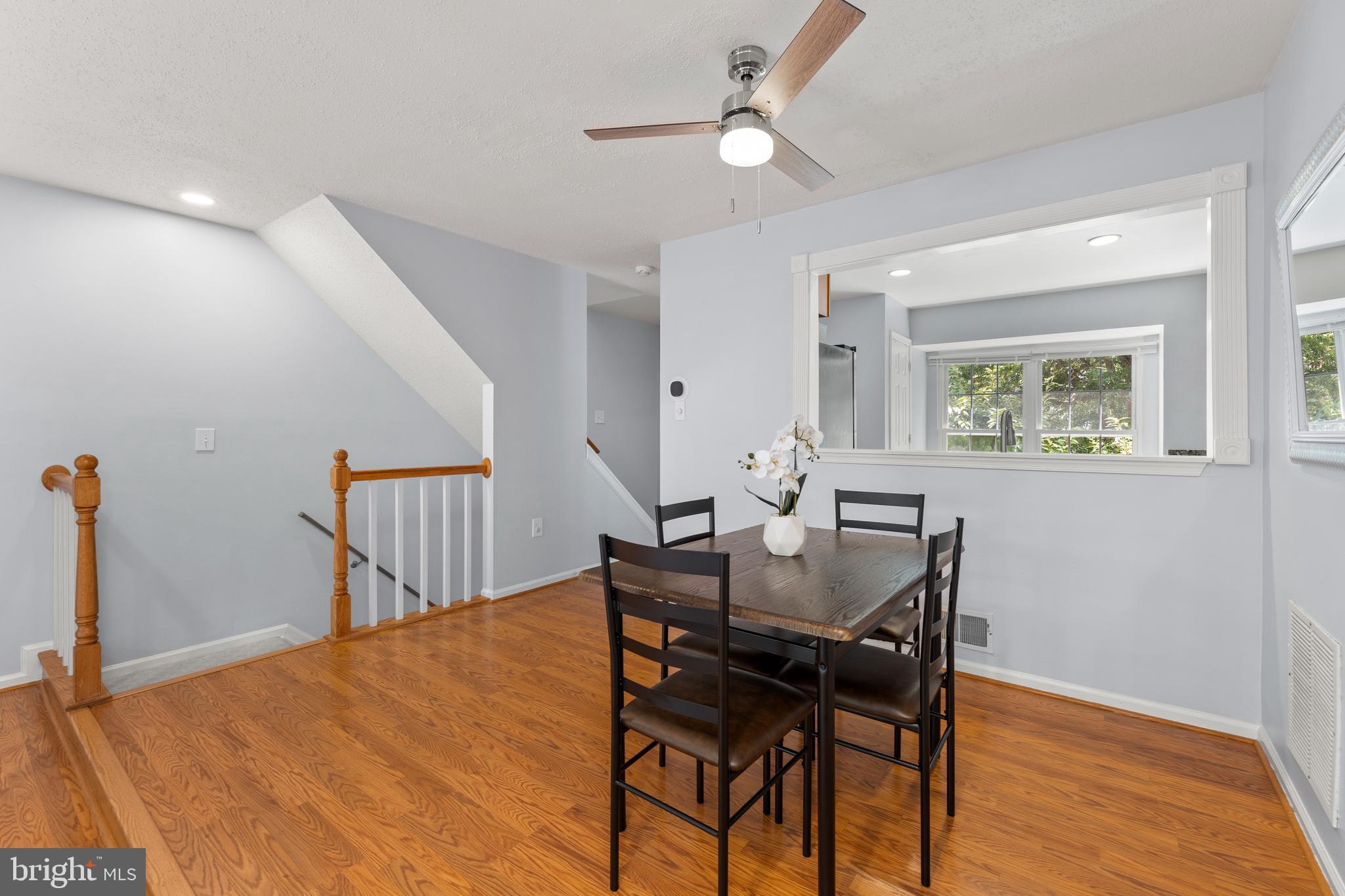 SINGLETONS GROVE - Residential Lease