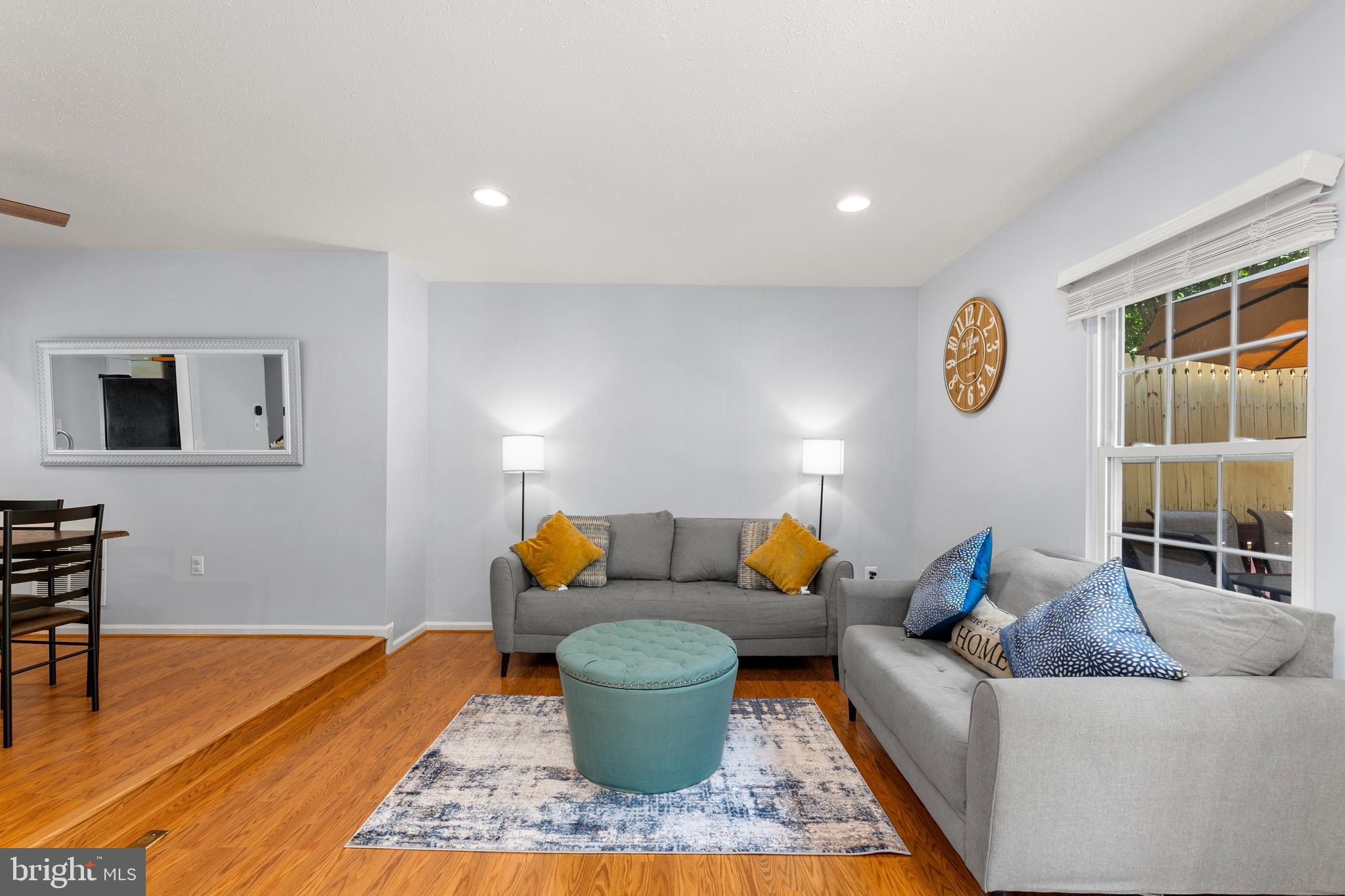SINGLETONS GROVE - Residential Lease