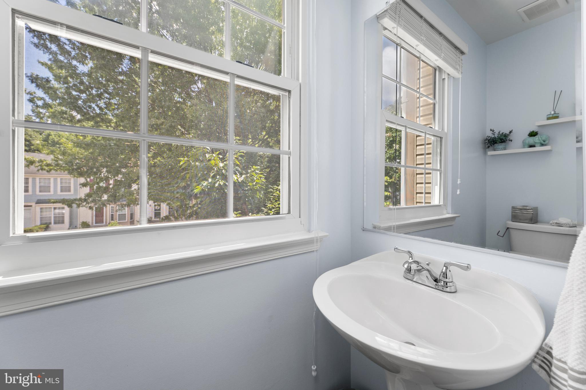 SINGLETONS GROVE - Residential Lease