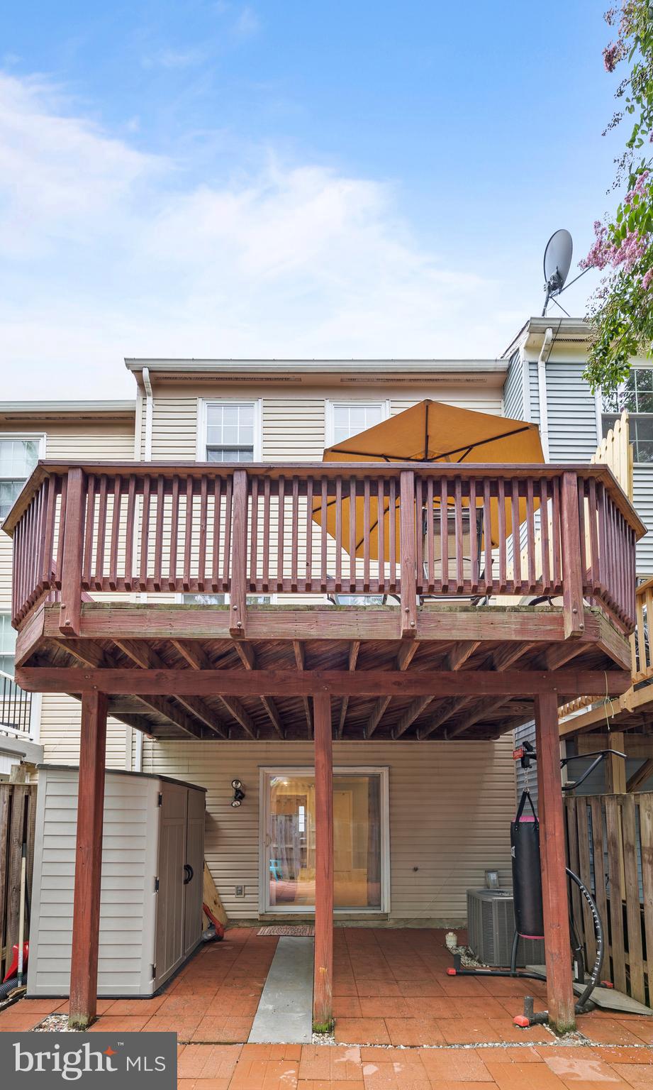 SINGLETONS GROVE - Residential Lease