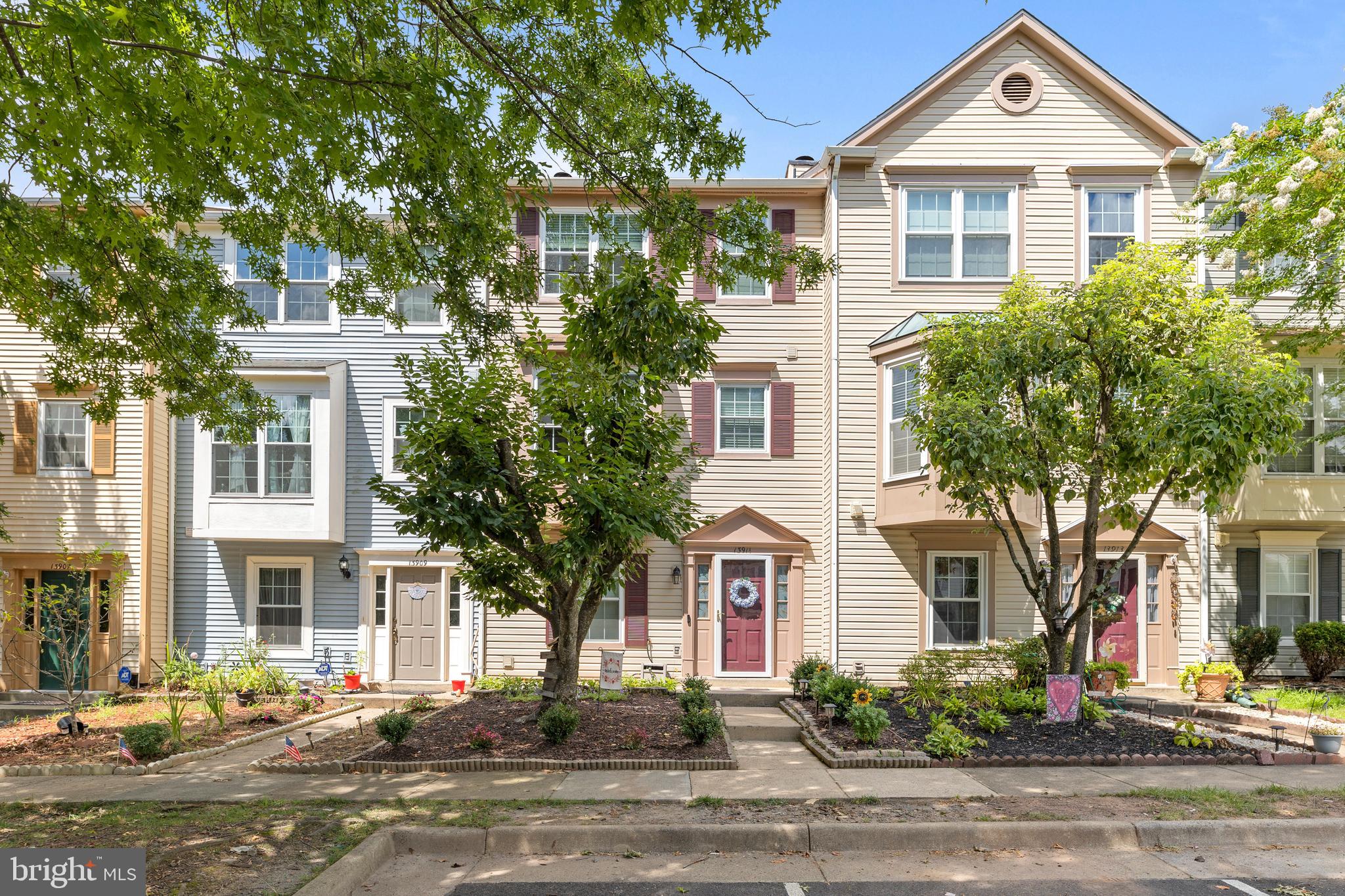 Charming 3-Level Townhome in Centreville. This welcoming 3-bedroom, 2.5-bathroom townhome is ideally located in the heart of Centreville, minutes from Rt 28, Rt 29, and I-66, with nearby shopping centers, movie theaters, and restaurants. On the main level, you will find a spacious kitchen, featuring granite countertops and stainless-steel appliances. The living and dining area is open concept design with easy access to a large deck overlooking the woods. The upper level features a generously sized primary suite with a full bathroom. There are two other bedrooms on this level with a shared second full bathroom. The lower level features a recreation room, a laundry room and access to a fully fenced backyard.  There are two assigned parking right in front of this home for your convenience. Schedule a tour today! This will not last long.