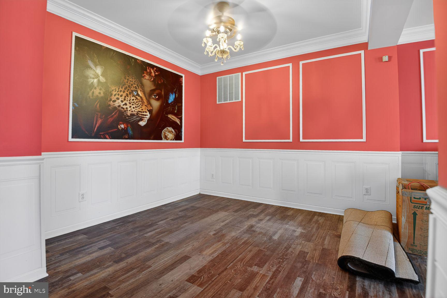 SOUTH RIDING - Residential