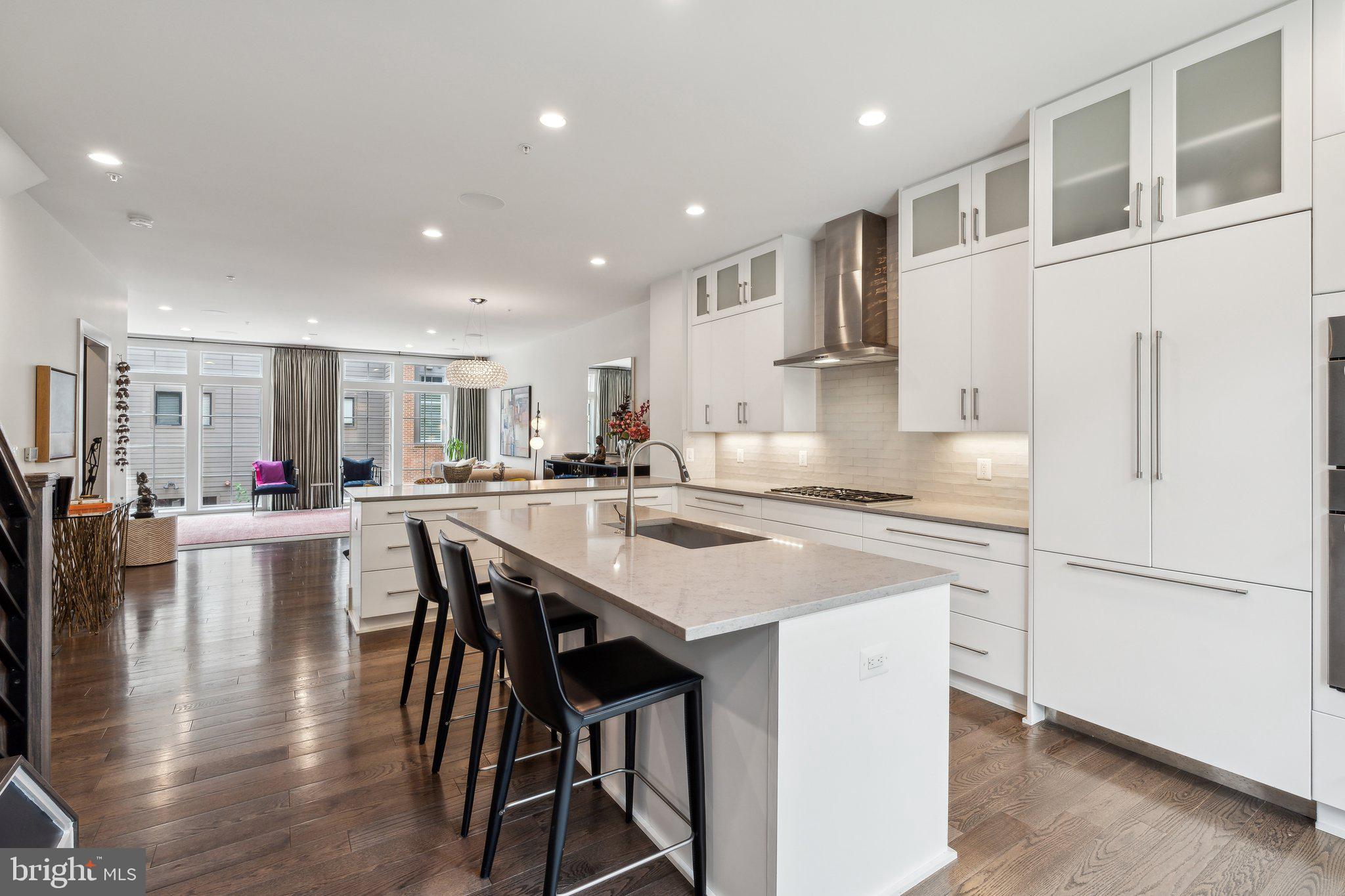 CHEVY CHASE - Residential