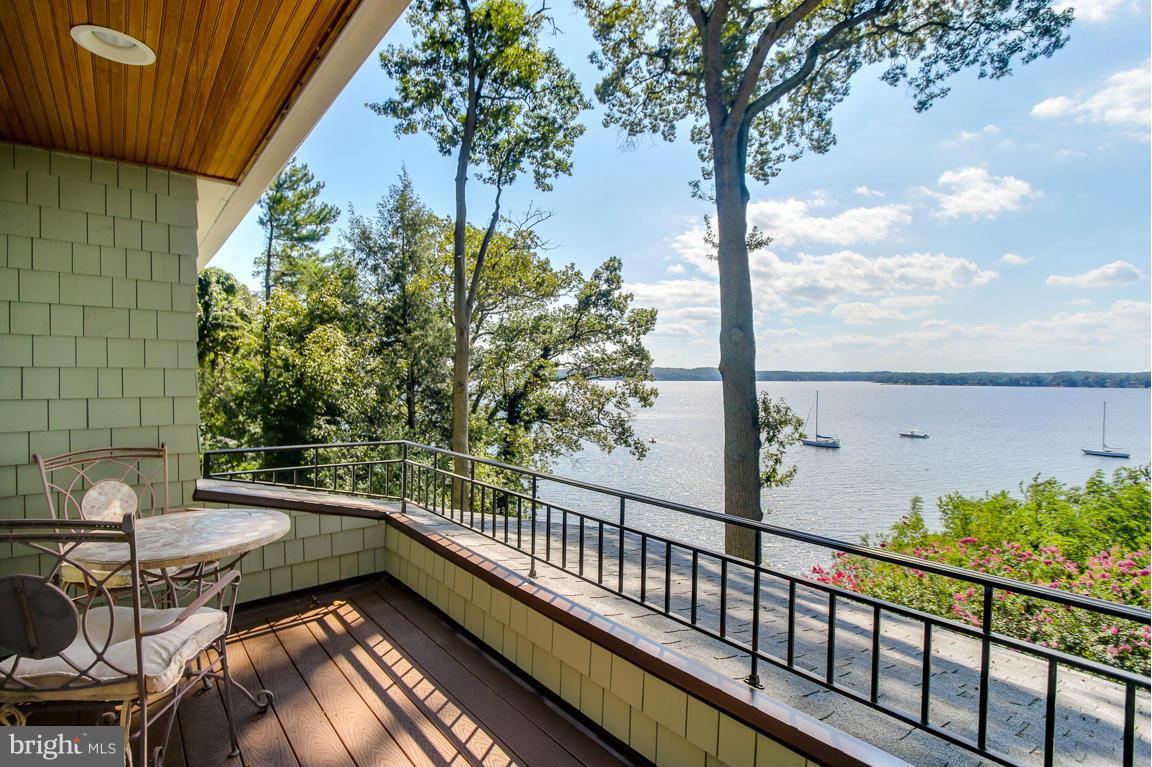 ROUND BAY - Residential