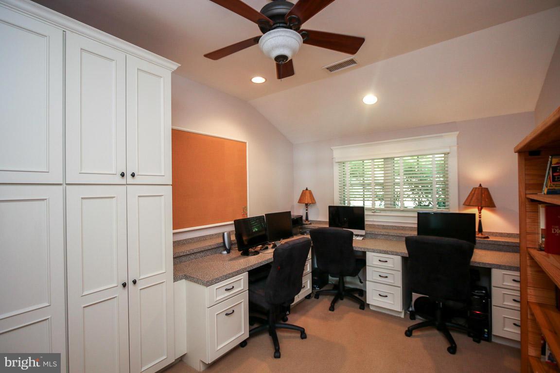 ROUND BAY - Residential