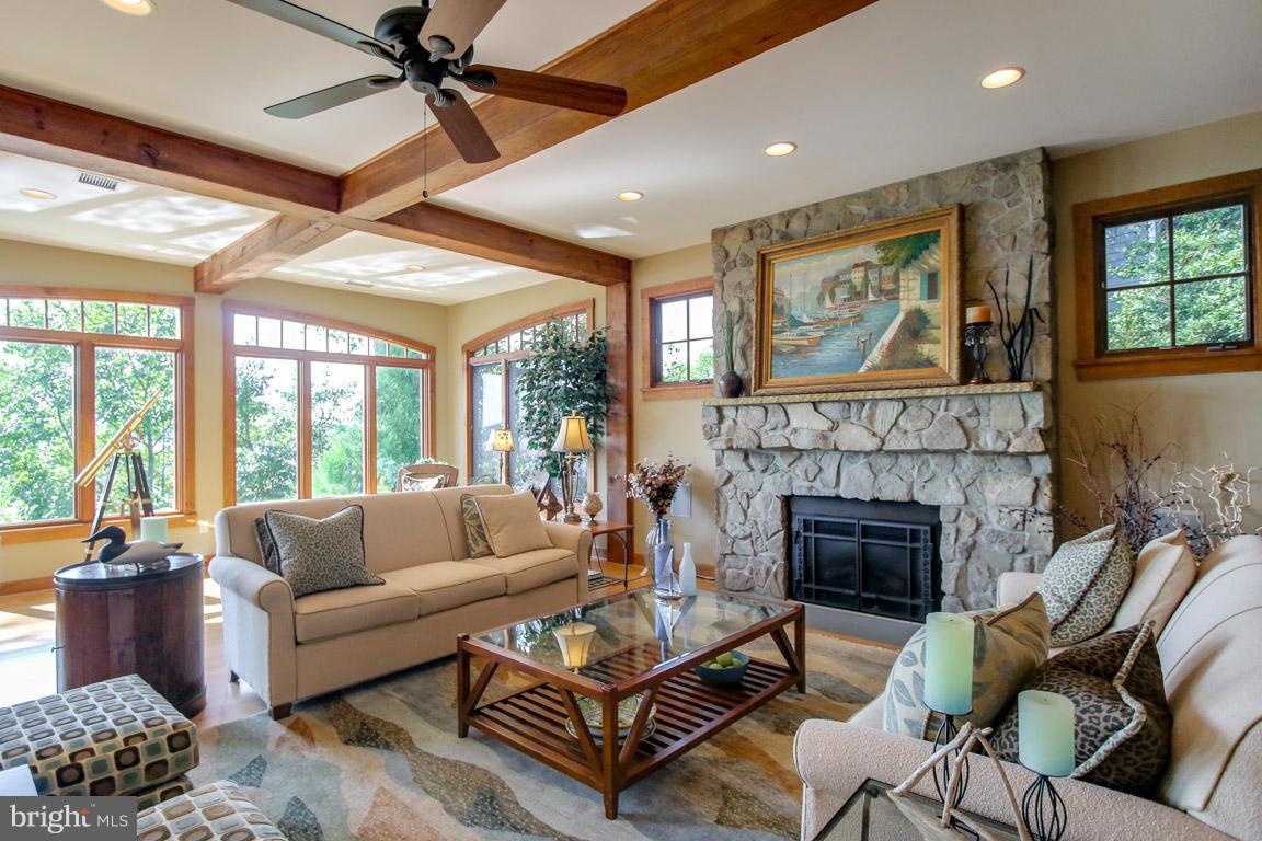 ROUND BAY - Residential