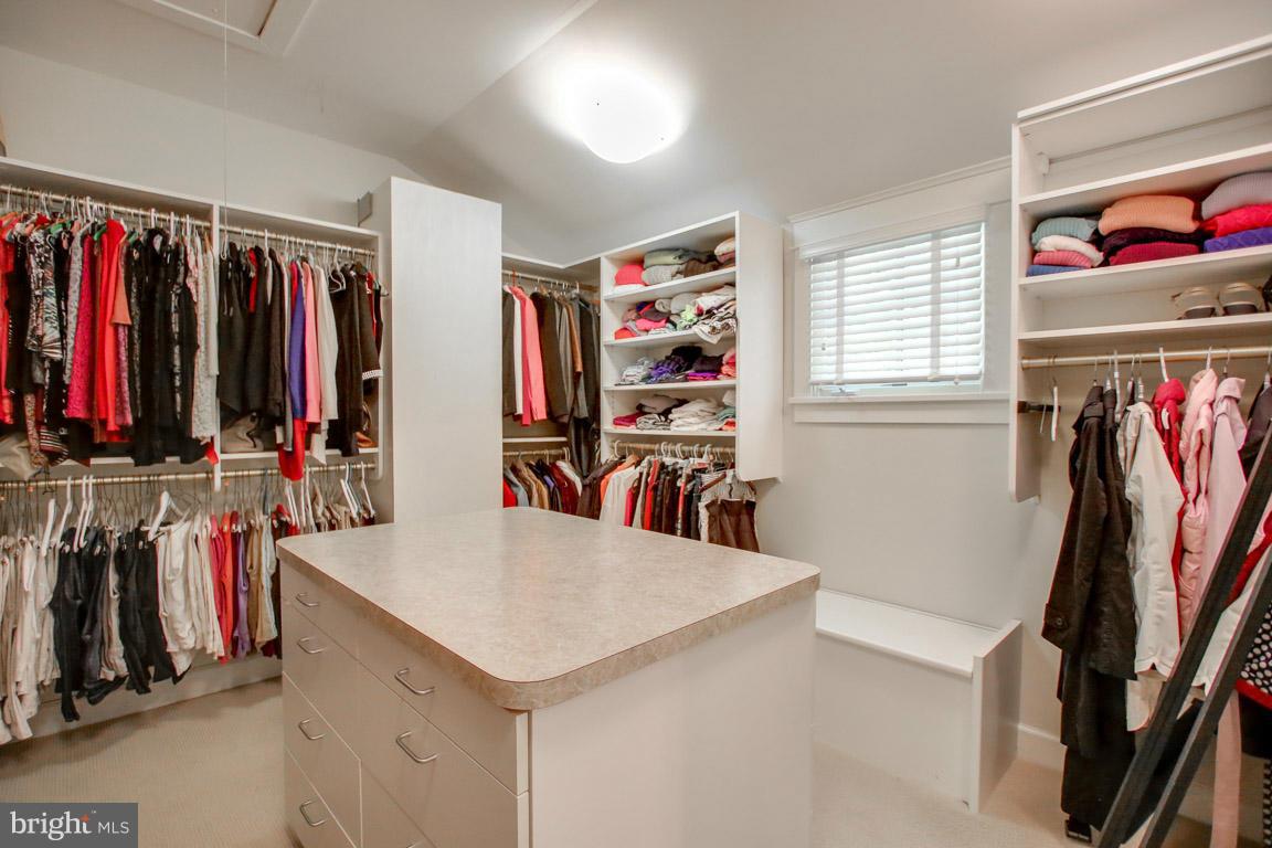 ROUND BAY - Residential