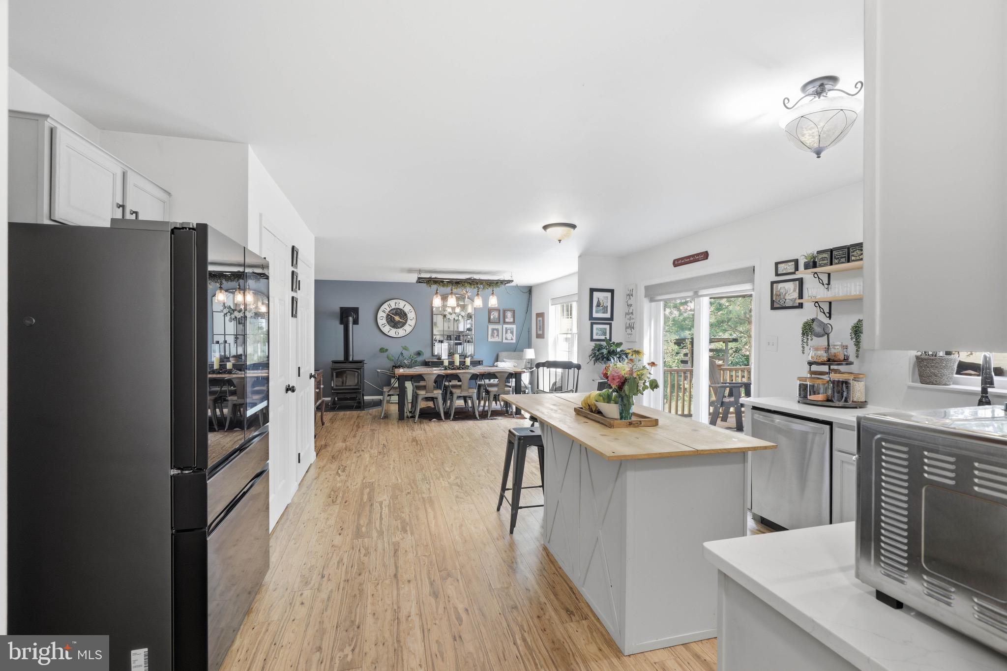 NEWPORT SQUARE - Residential