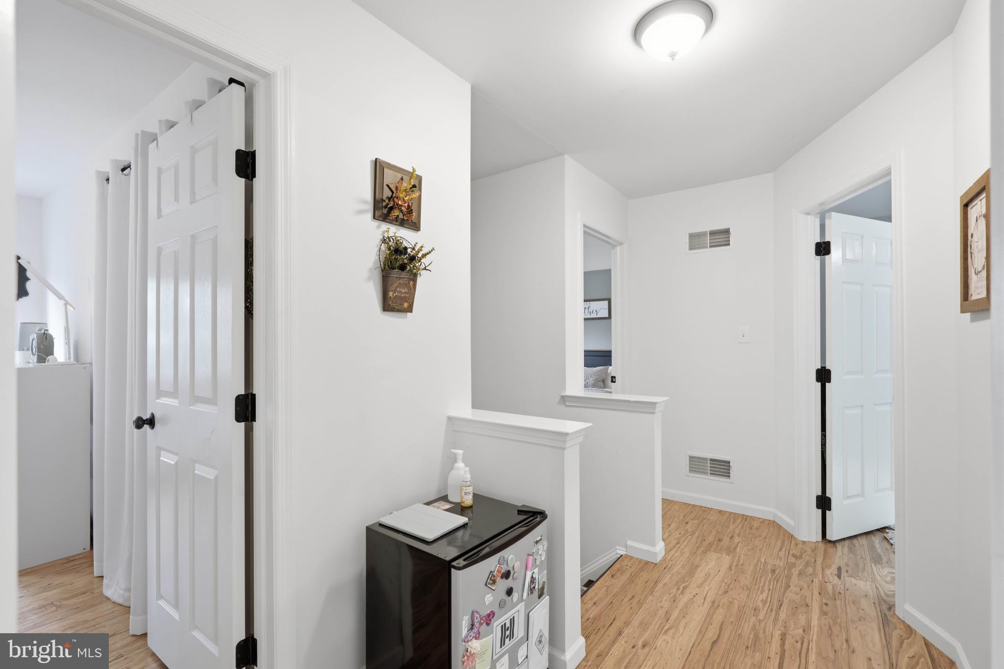NEWPORT SQUARE - Residential