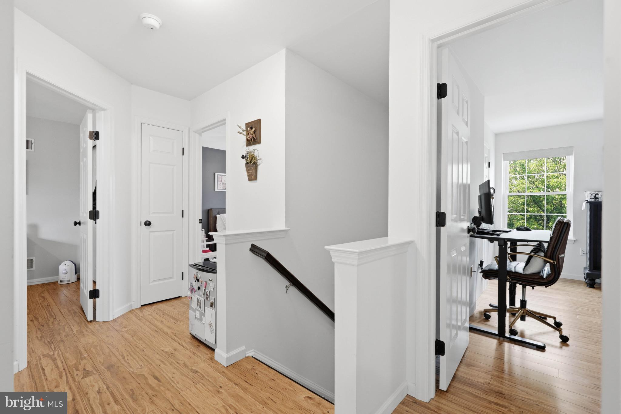 NEWPORT SQUARE - Residential