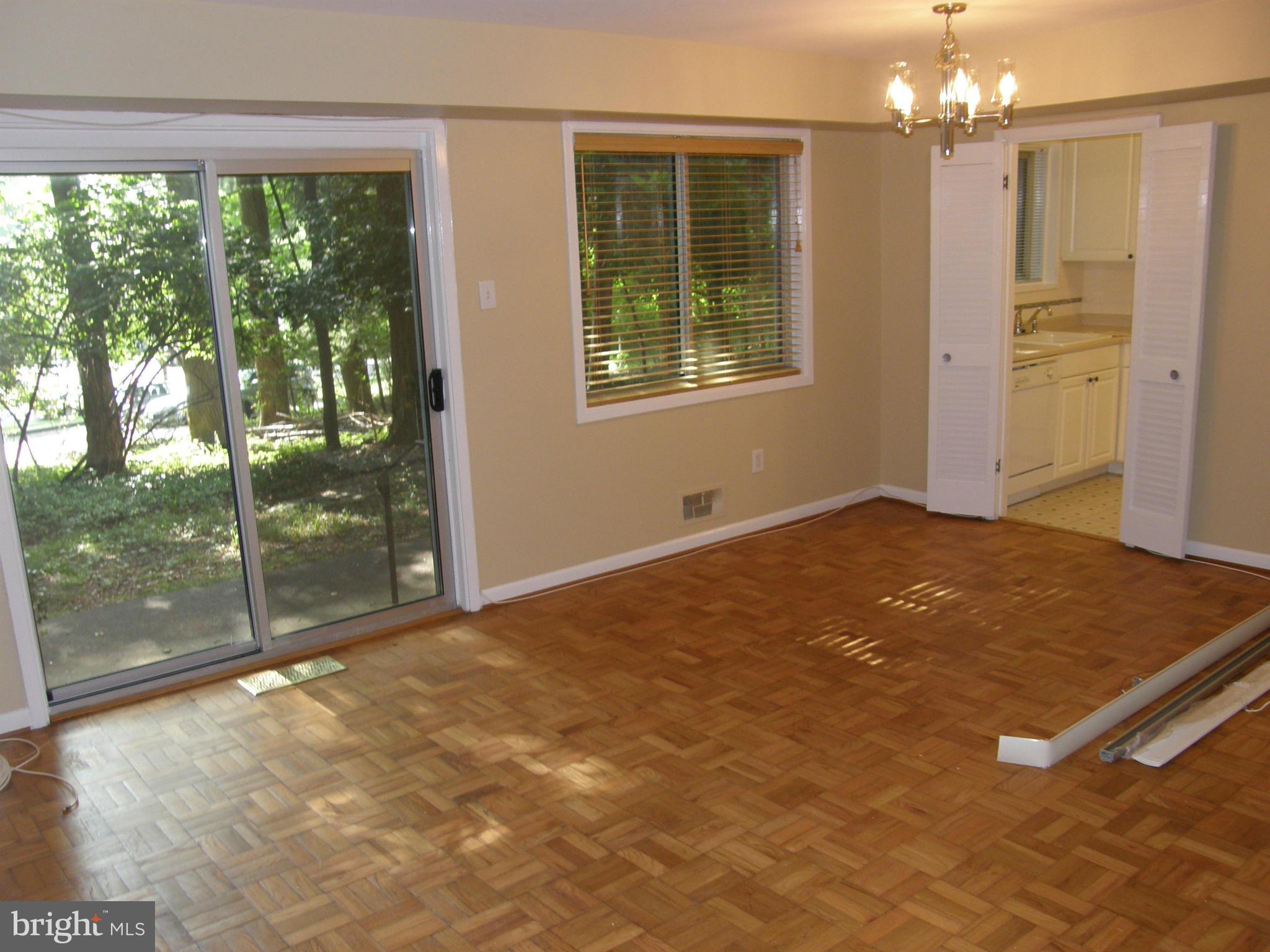 PARKSIDE CONDOMINIUMS - Residential Lease