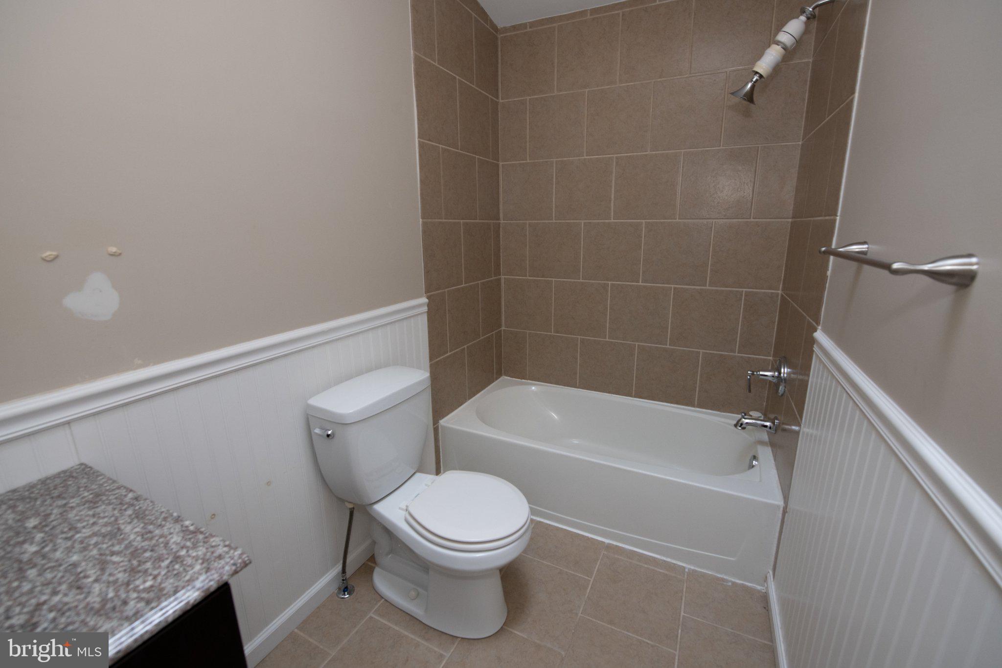 EAST FALLS - Residential