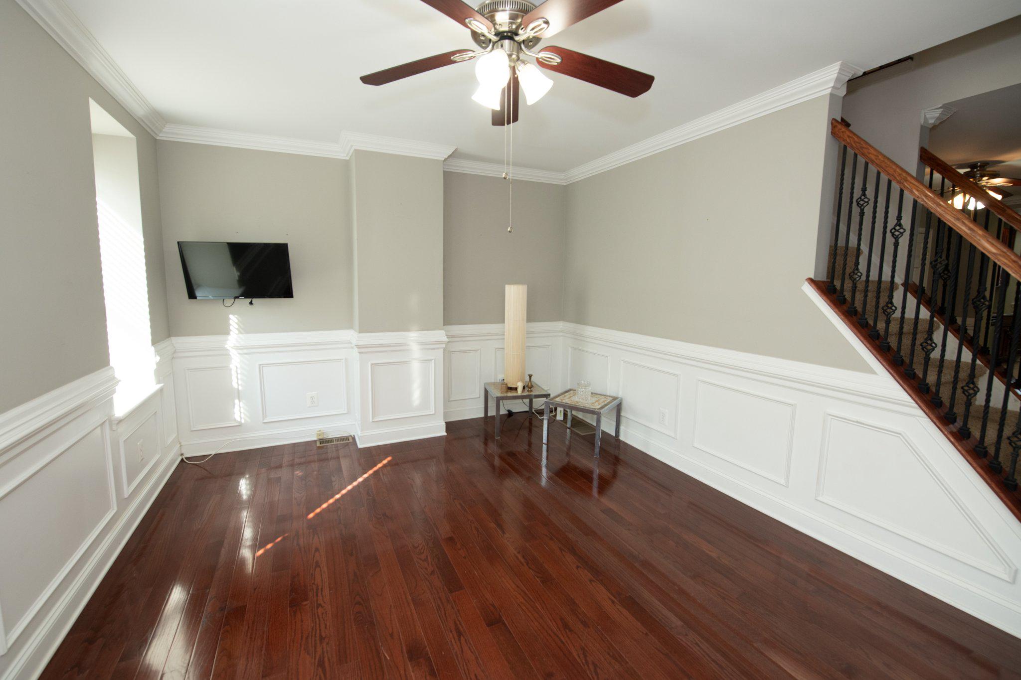 EAST FALLS - Residential