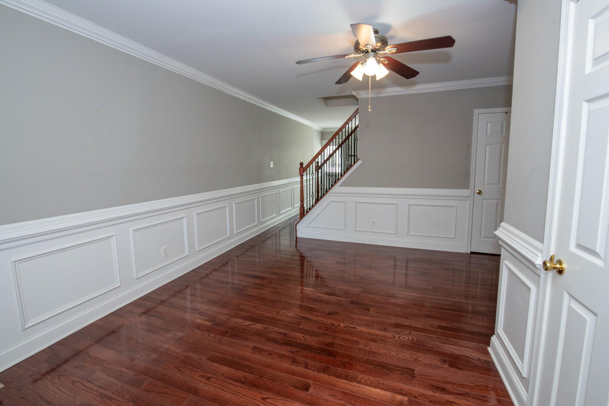 EAST FALLS - Residential