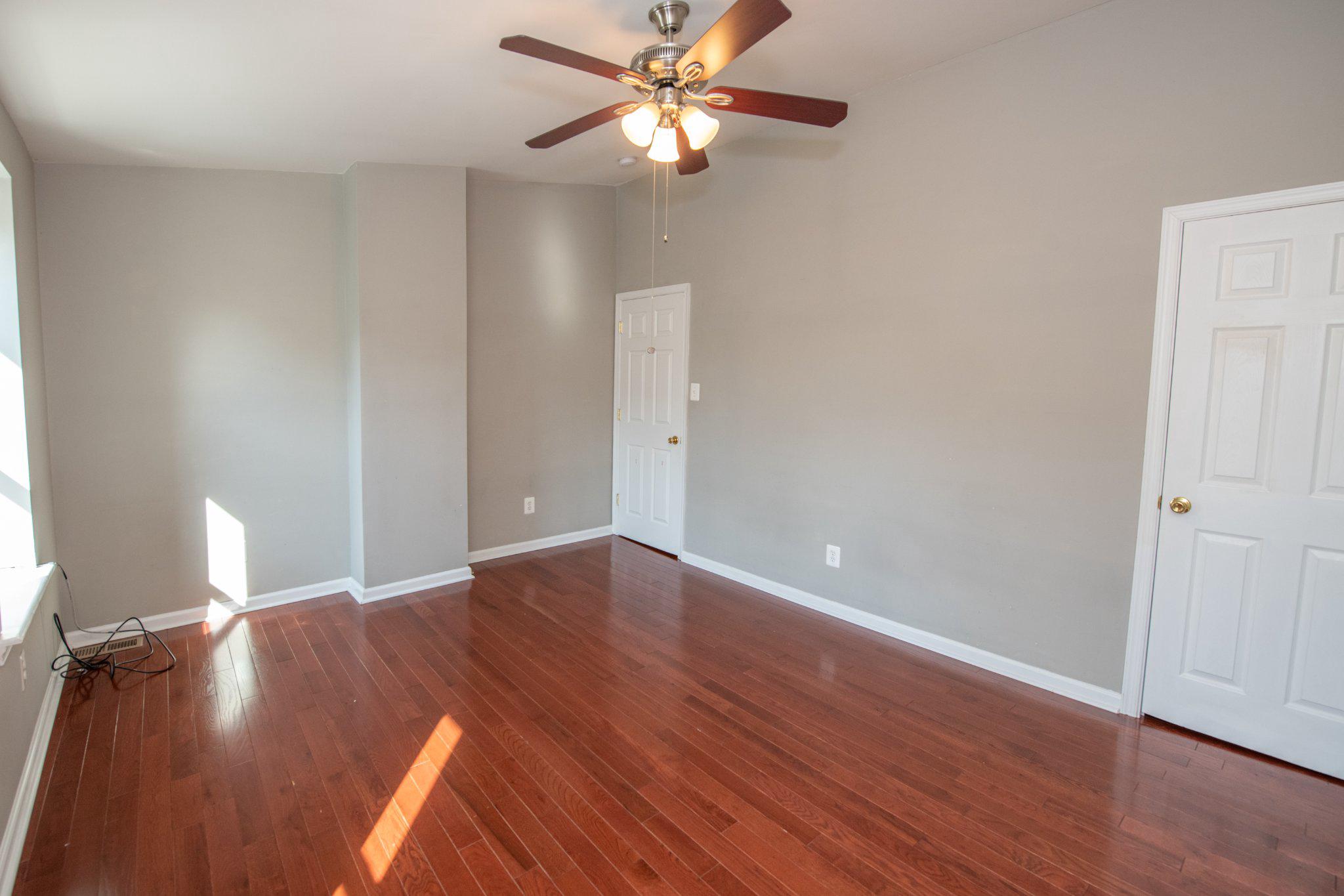 EAST FALLS - Residential