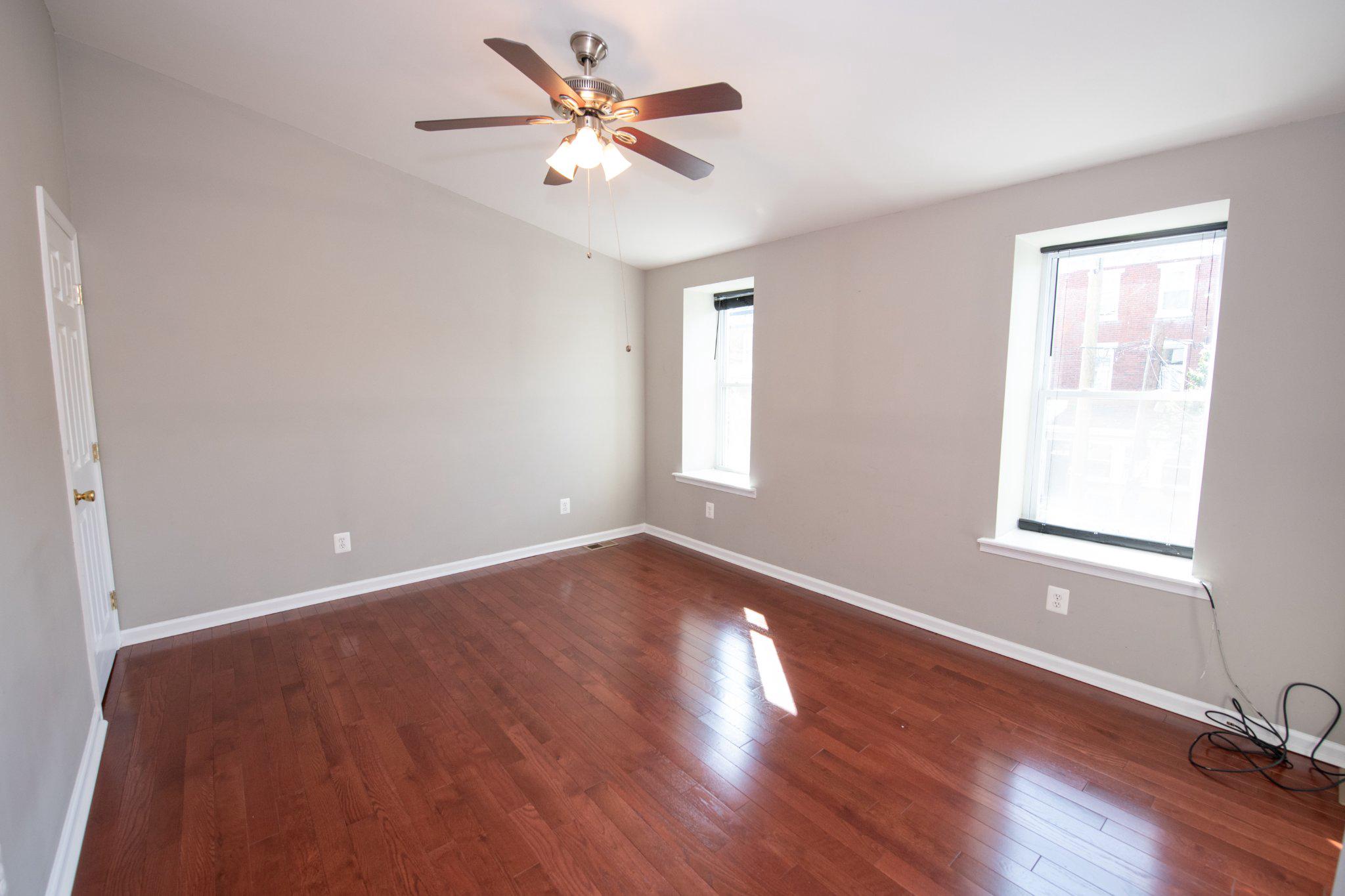 EAST FALLS - Residential