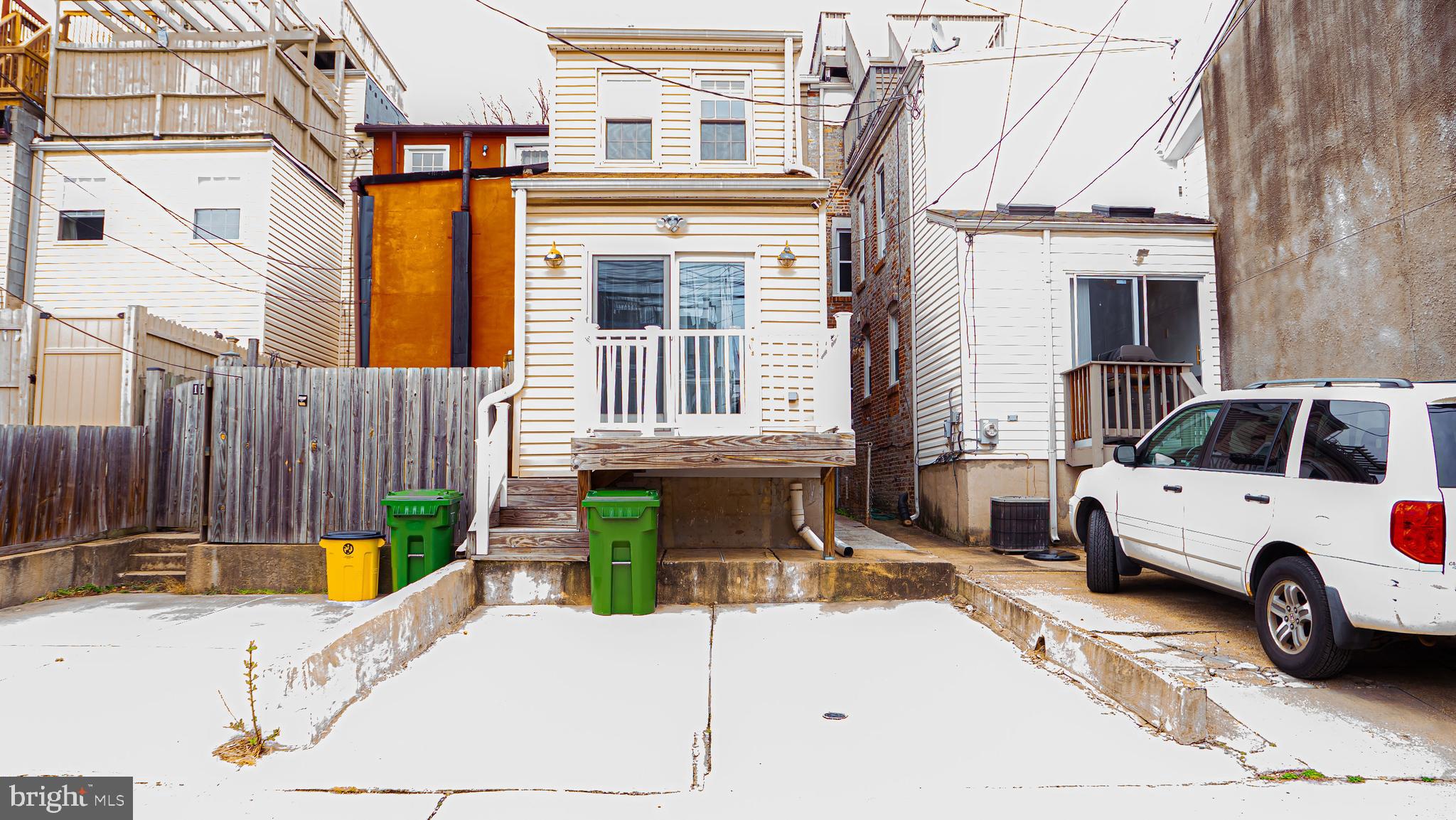 FEDERAL HILL HISTORIC DISTRICT - Residential Lease