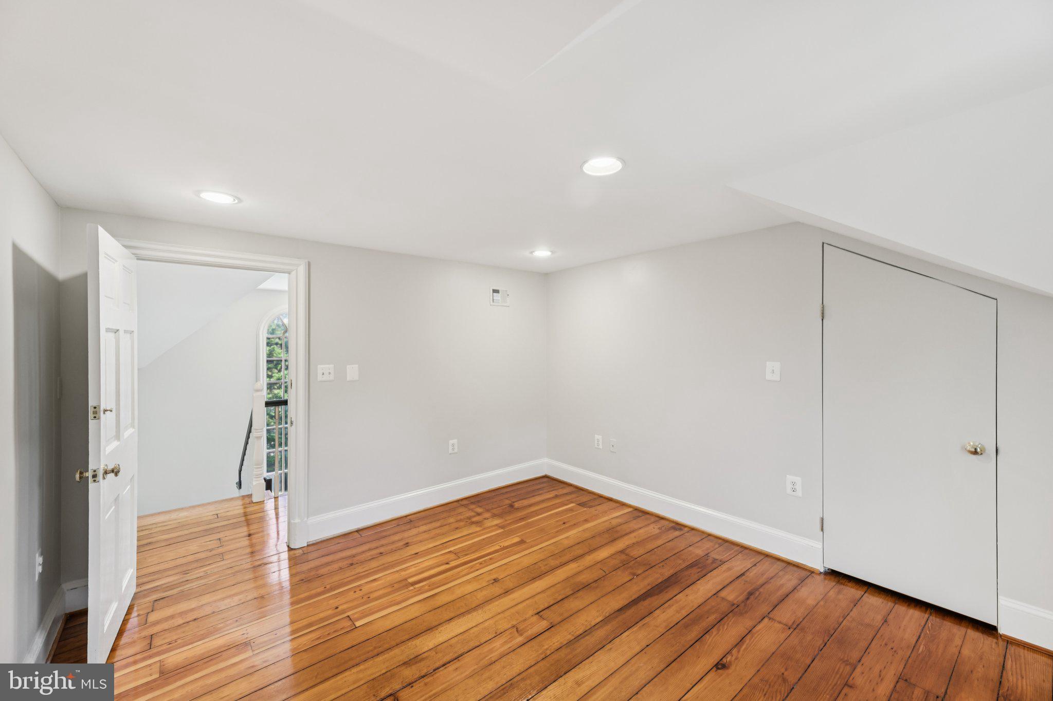 GEORGETOWN - Residential
