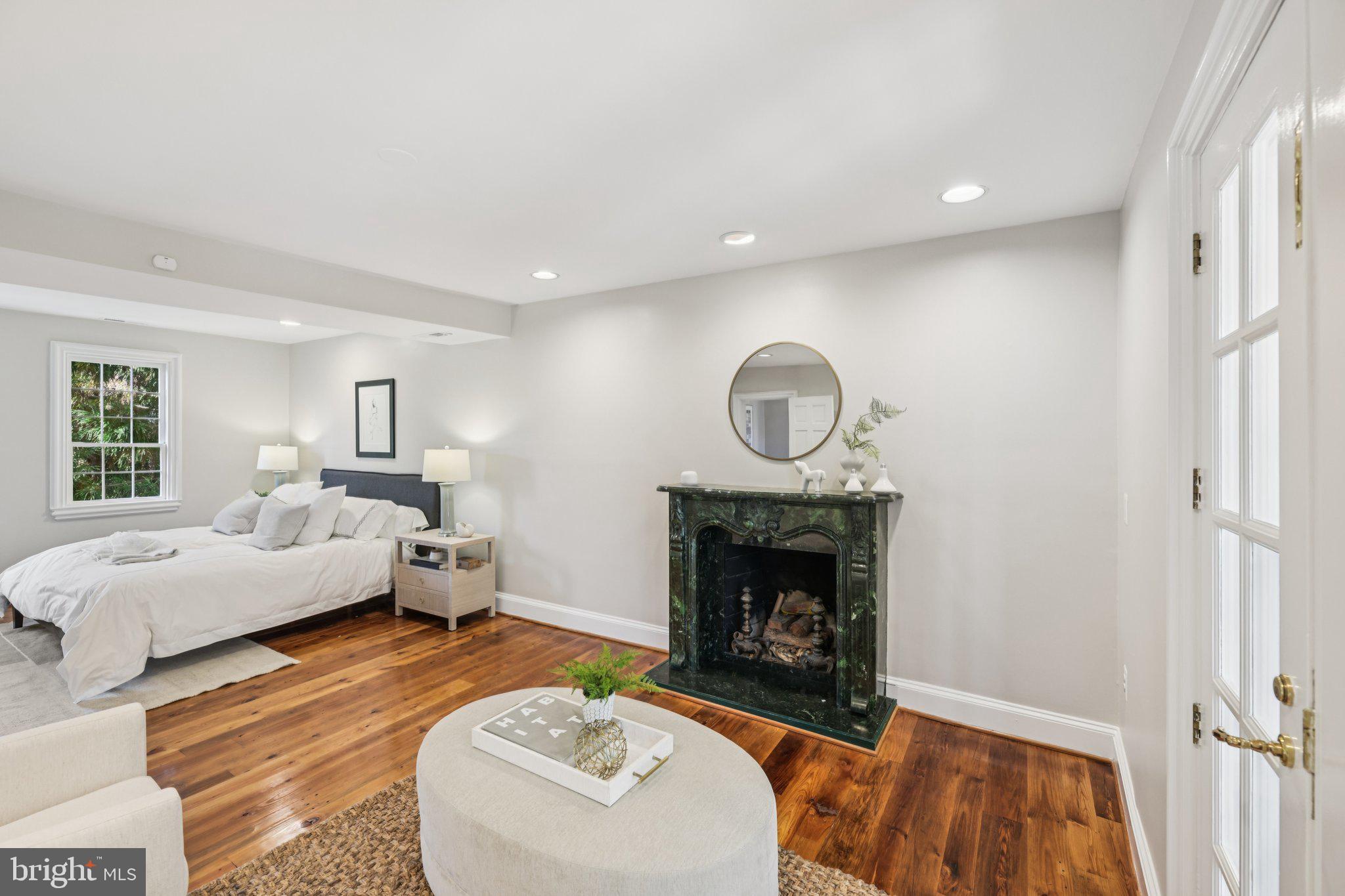 GEORGETOWN - Residential