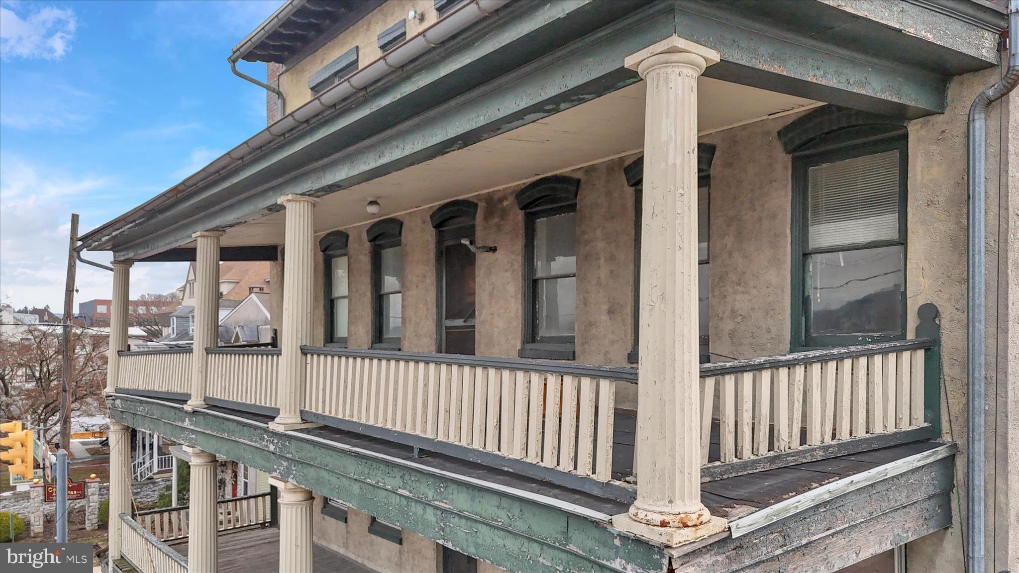 SHILLINGTON - Commercial Sale