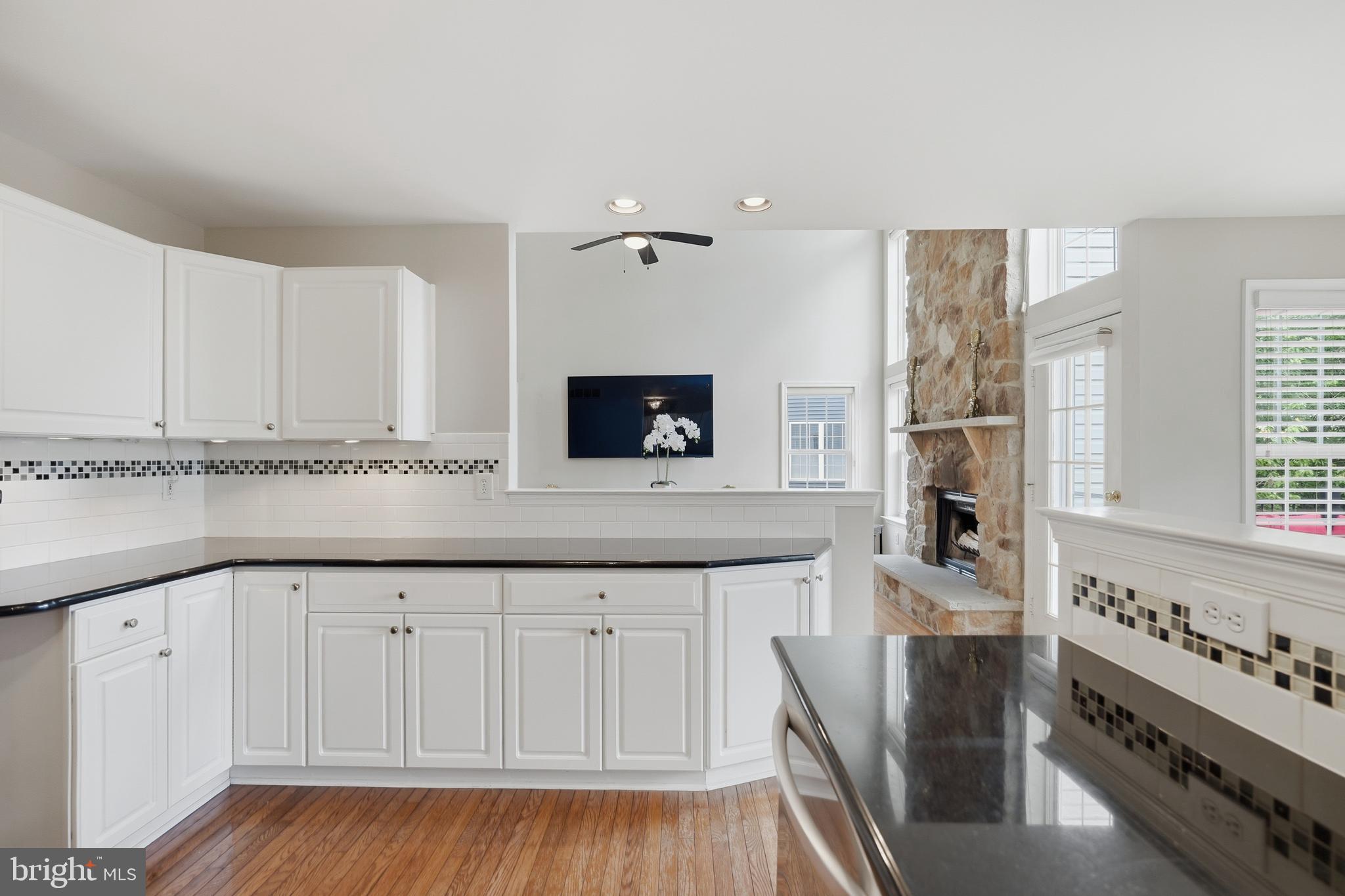 RIVERWOODS - Residential