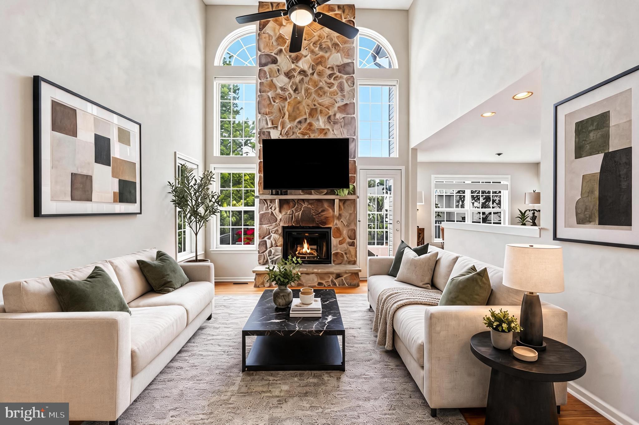 RIVERWOODS - Residential