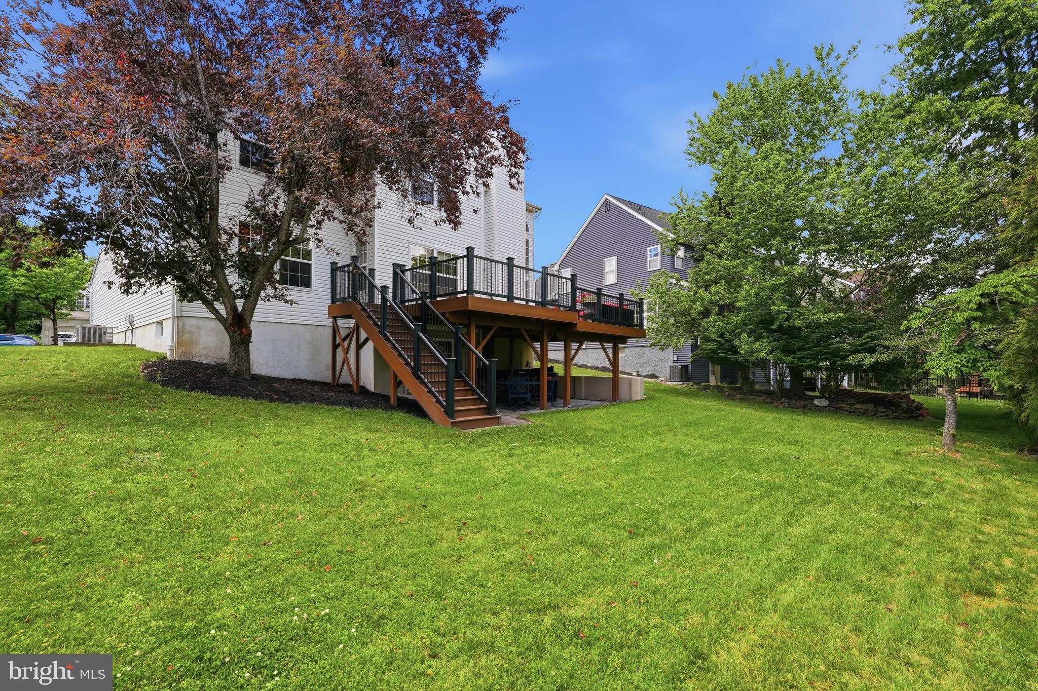 RIVERWOODS - Residential