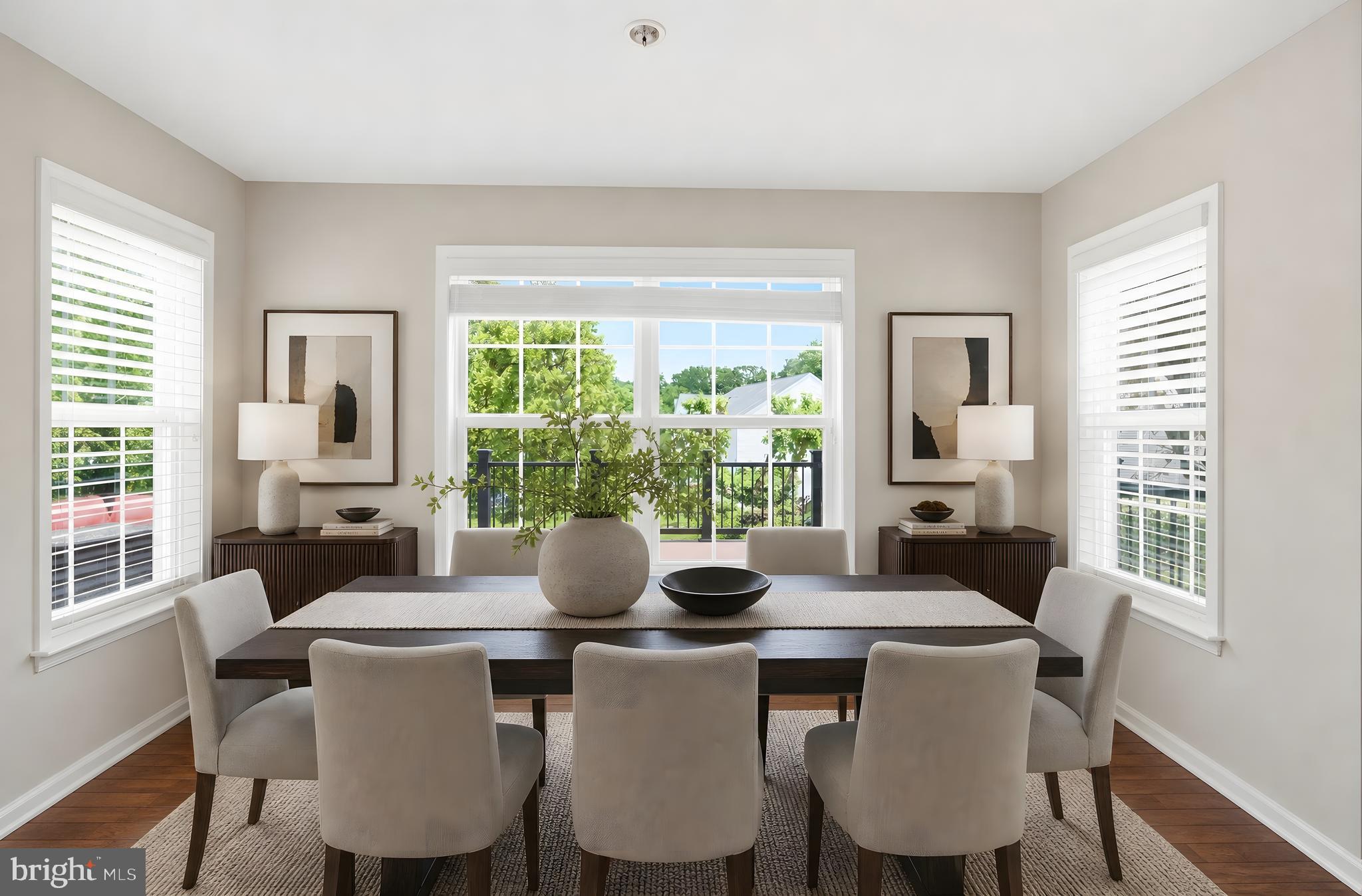 RIVERWOODS - Residential