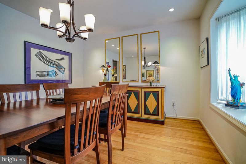 BREYER WOODS - Residential