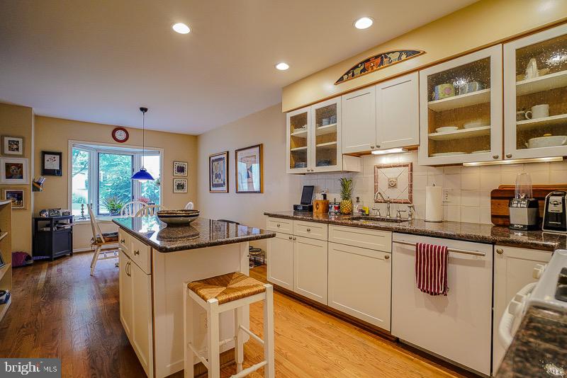 BREYER WOODS - Residential