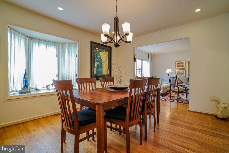 BREYER WOODS - Residential