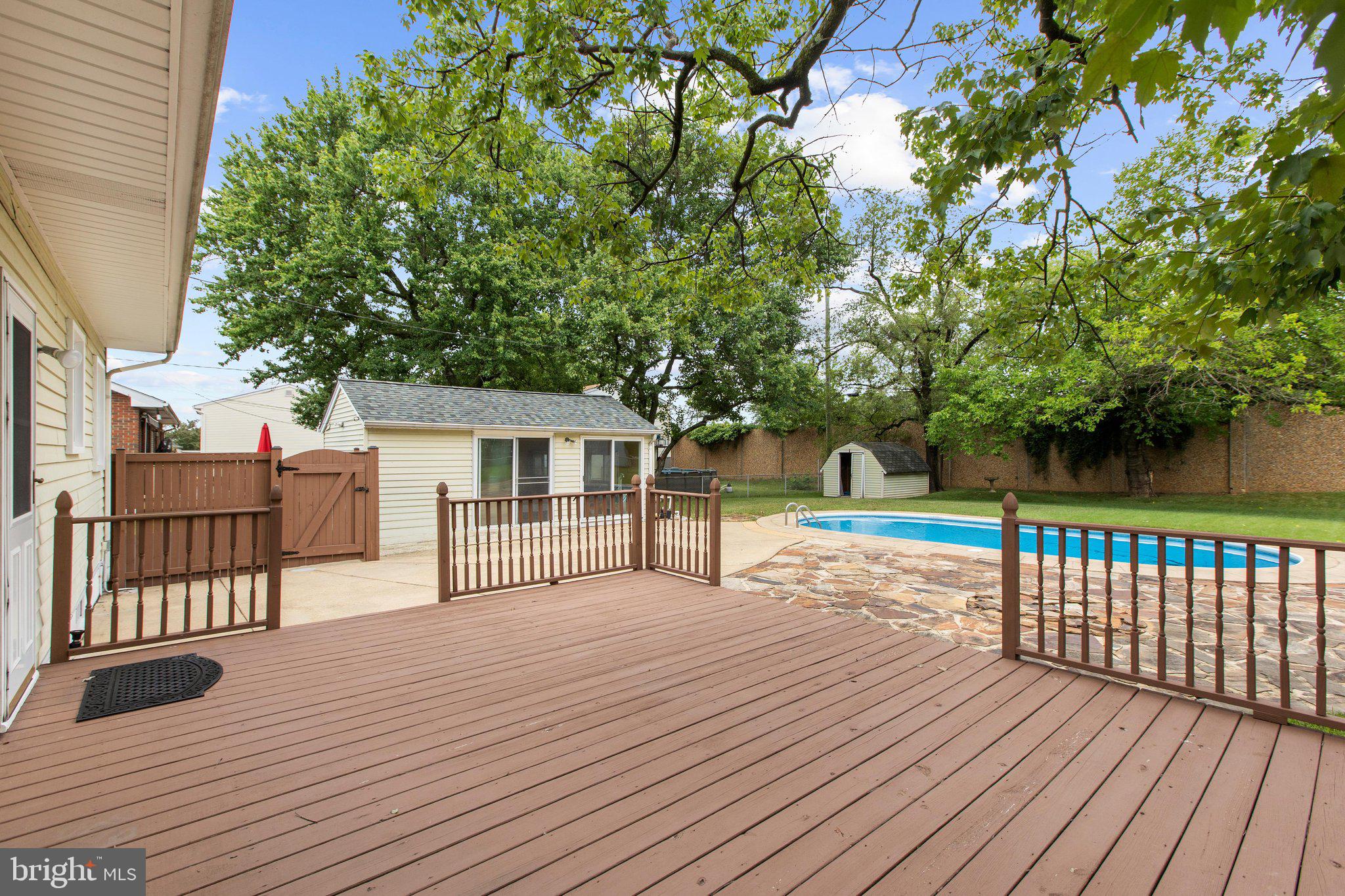 ARUNDEL HILLS - Residential