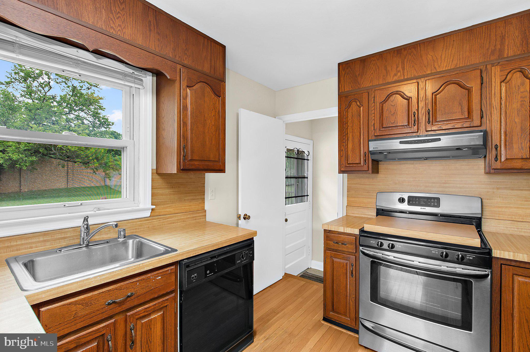 ARUNDEL HILLS - Residential