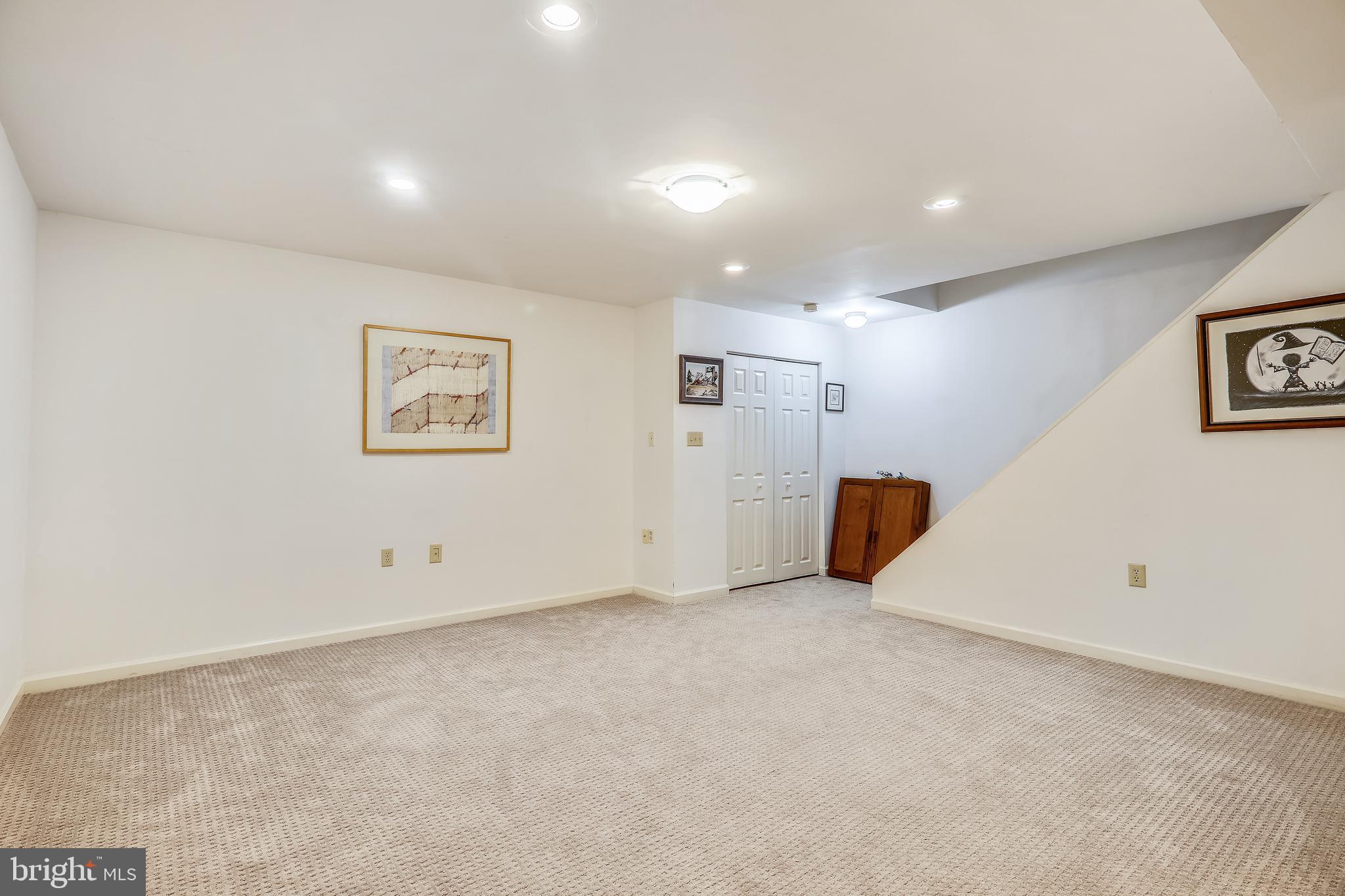 WOODBRIDGE - Residential