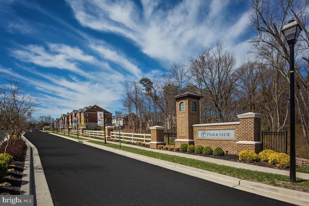PARKSIDE - Residential