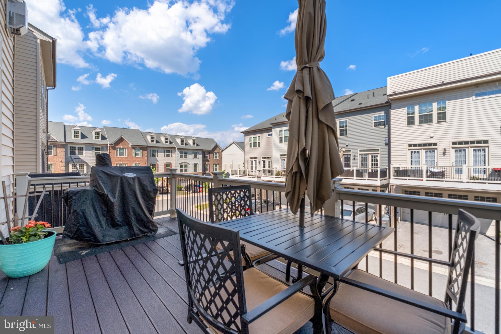 PARKSIDE - Residential
