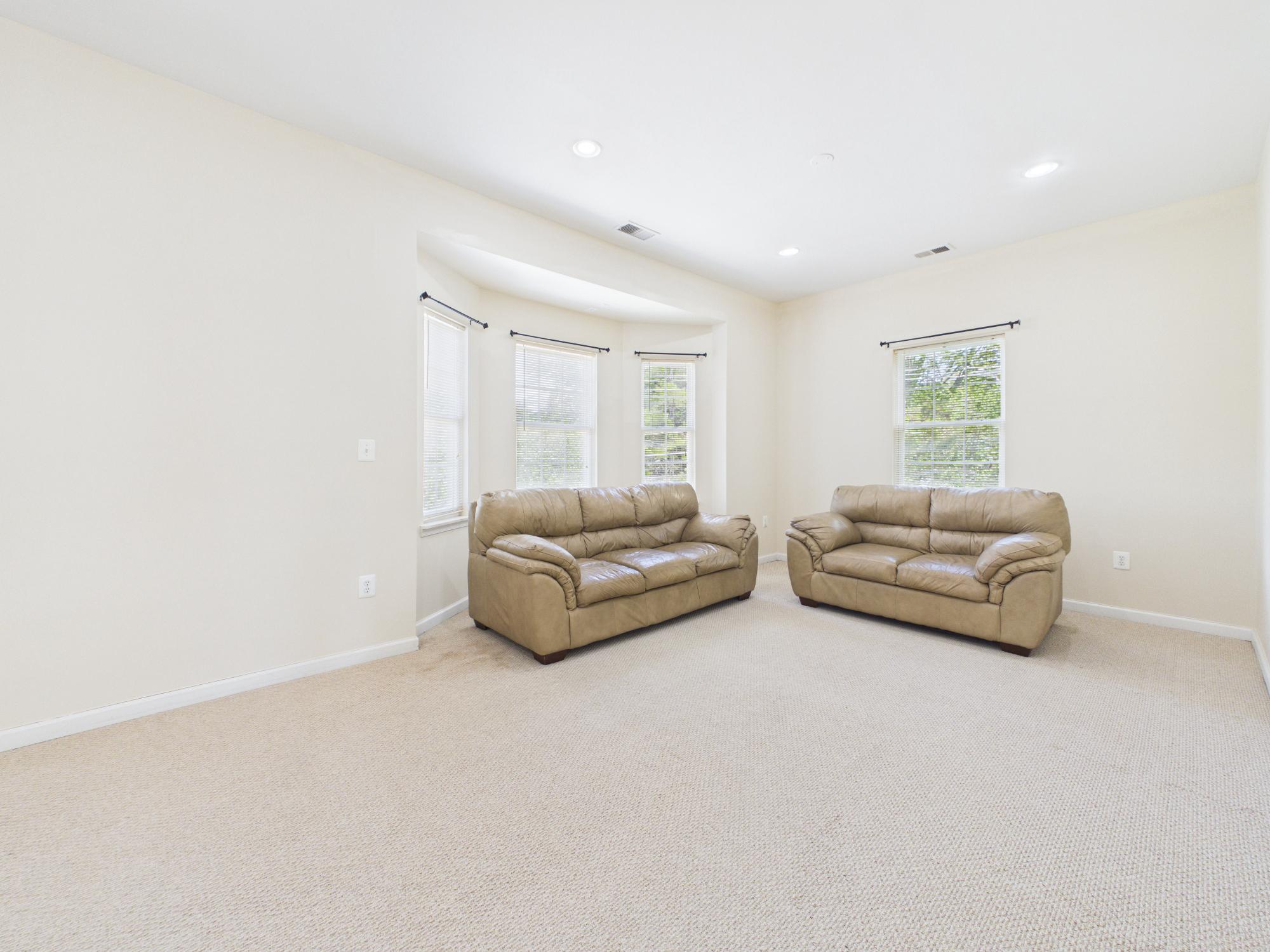 RIDGEWOOD - Residential