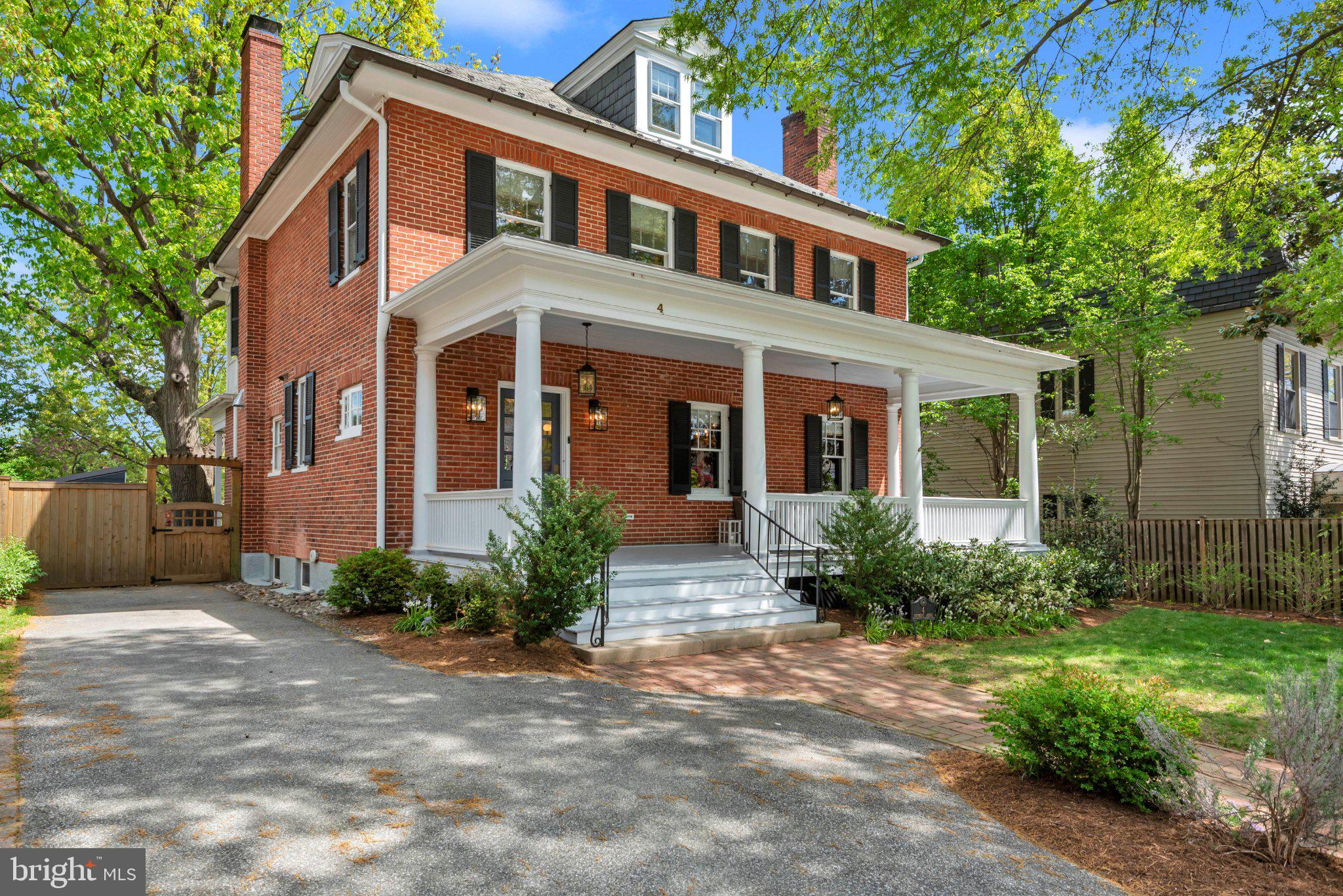 MURRAY HILL - Residential