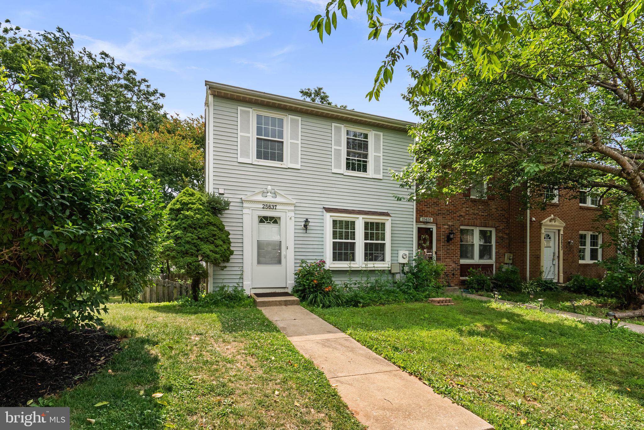 DAMASCUS MANOR - Residential