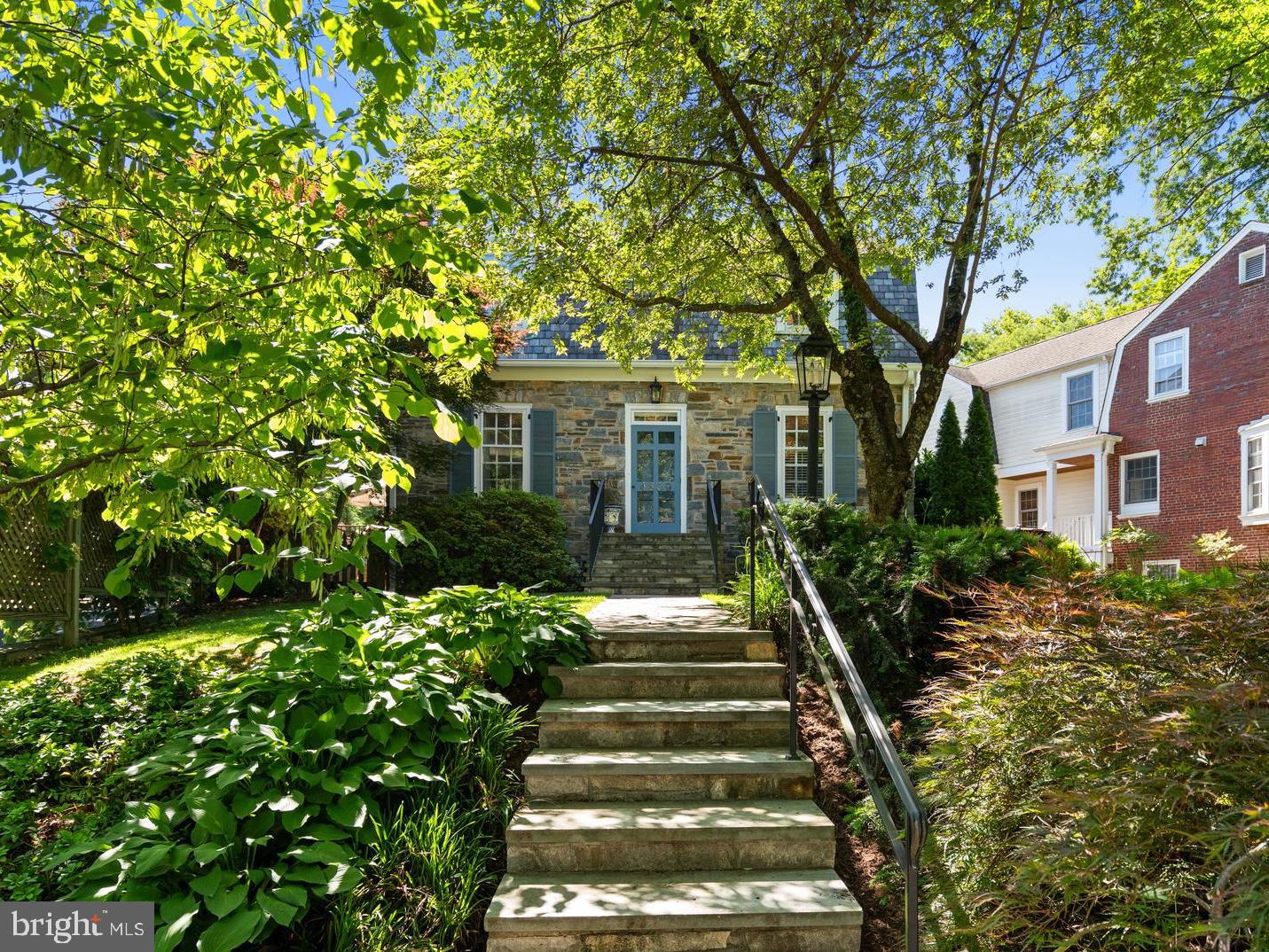 YORKTOWN VILLAGE - Residential