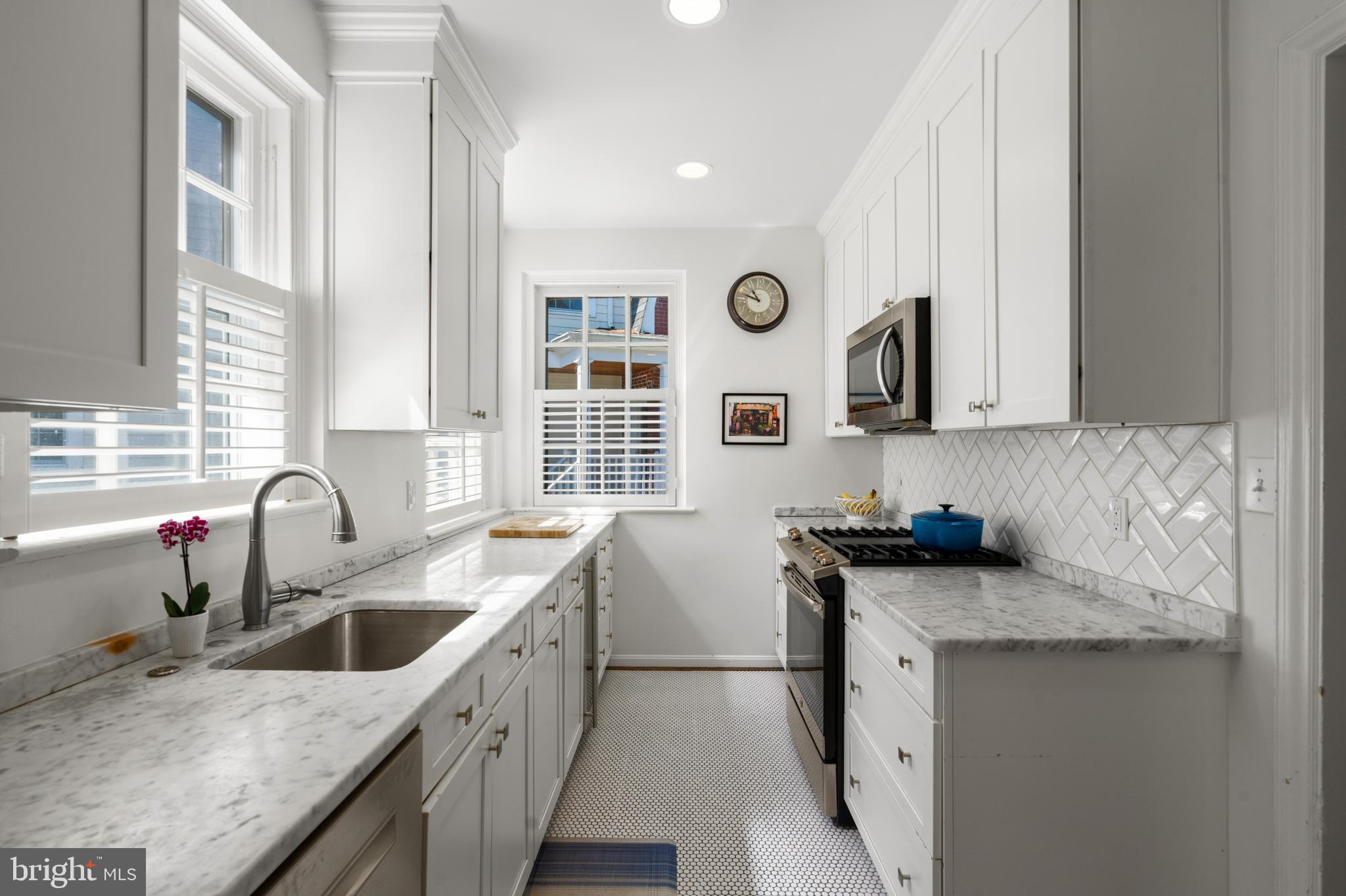 YORKTOWN VILLAGE - Residential
