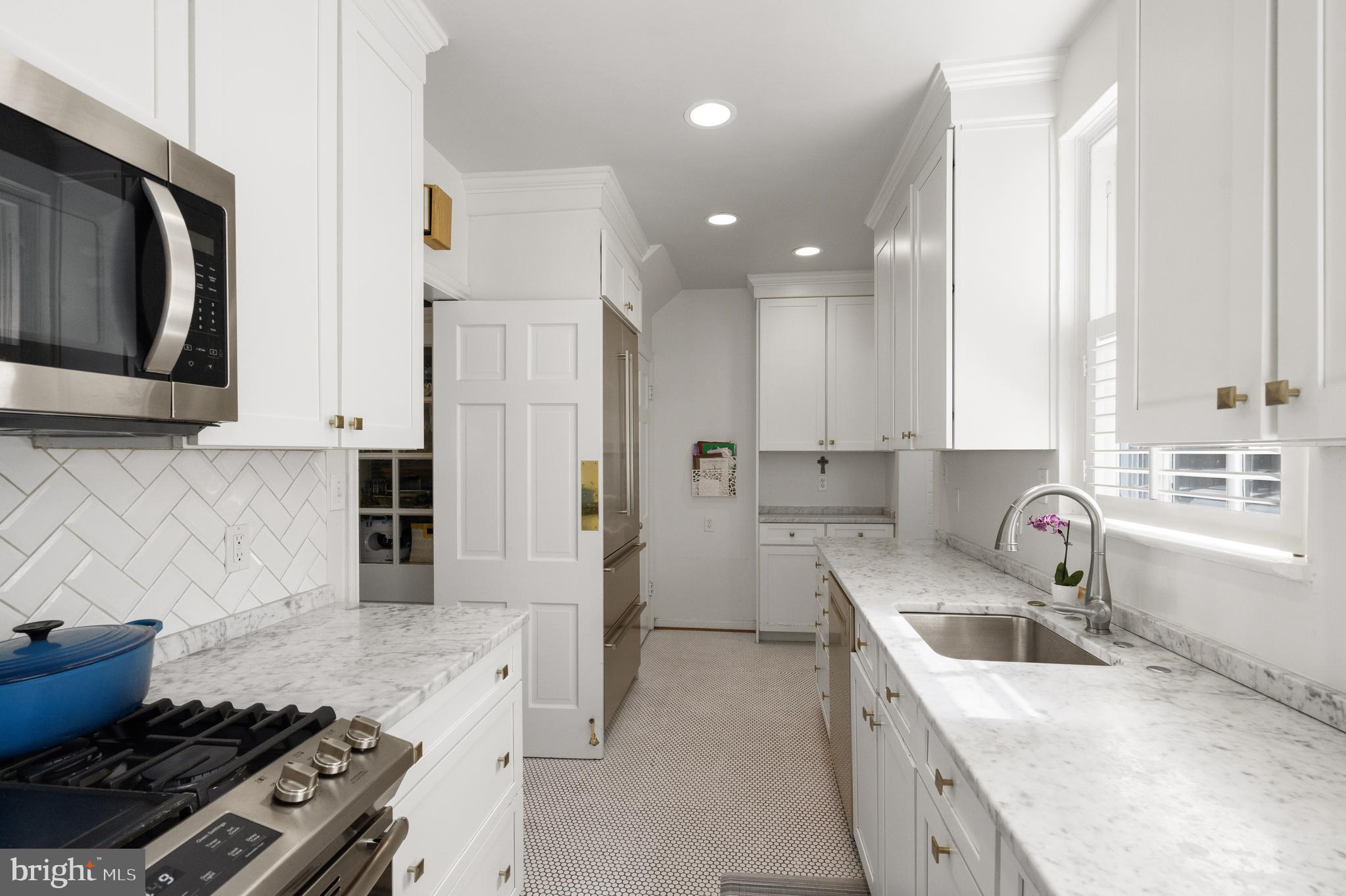 YORKTOWN VILLAGE - Residential