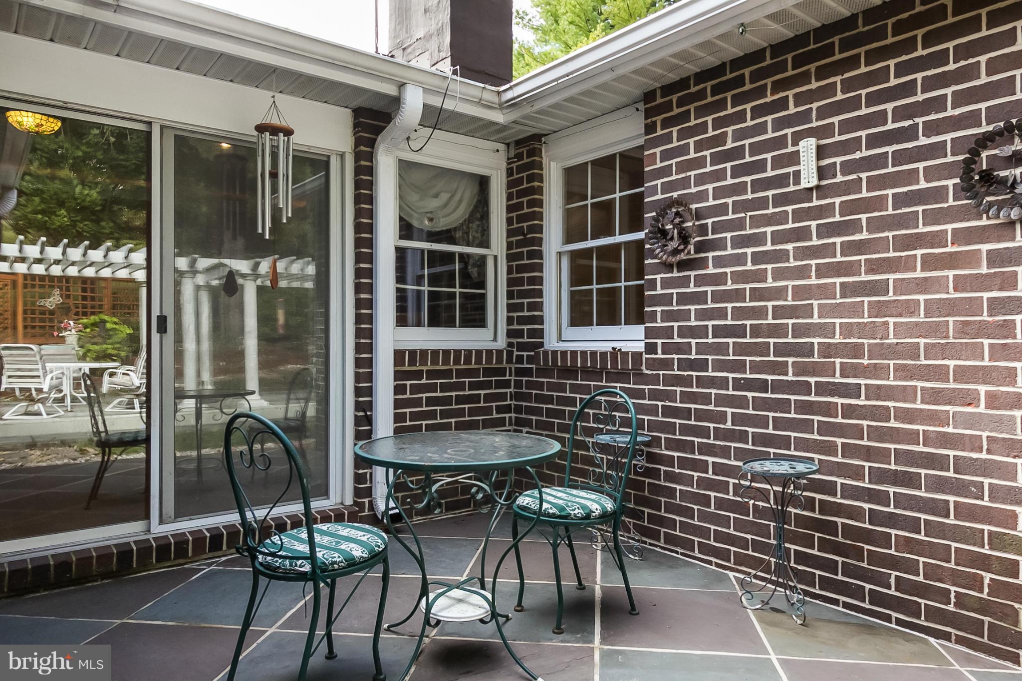 HUNT CREST - Residential