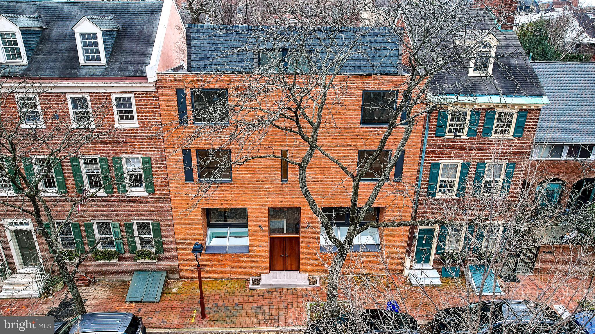 SOCIETY HILL - Residential
