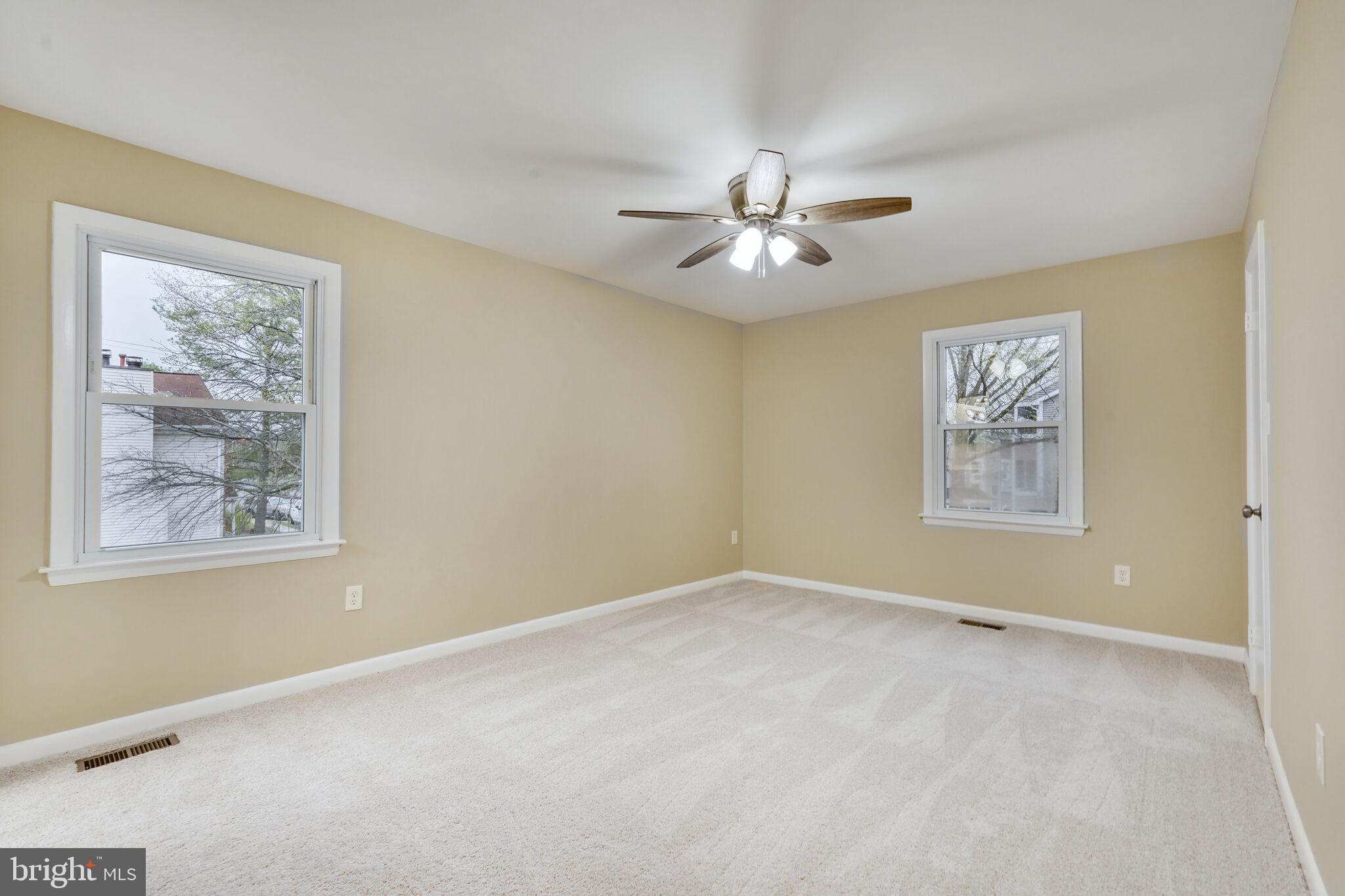 TOWNES OF GREENBRIAR - Residential