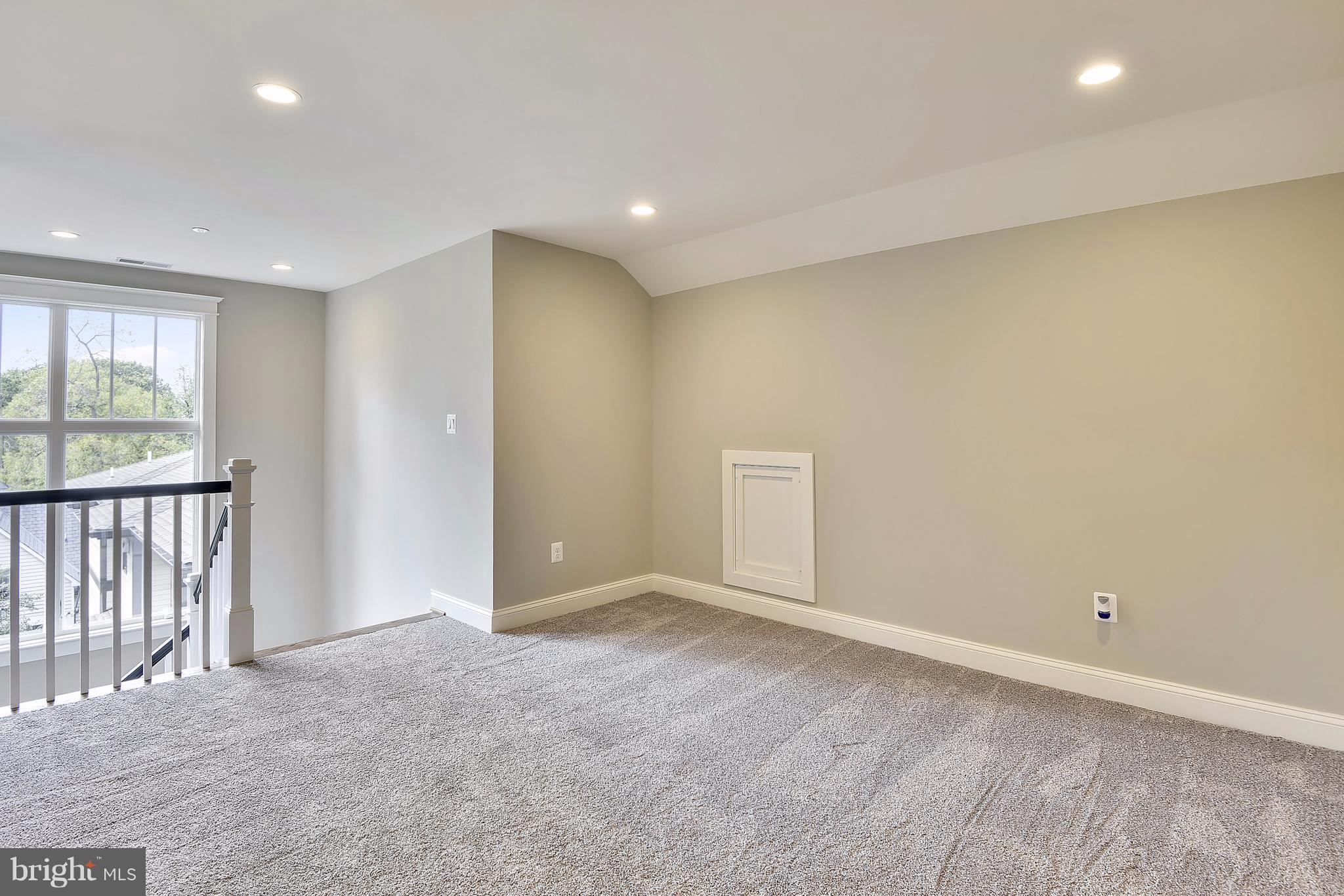 HUNTINGTON TERRACE - Residential