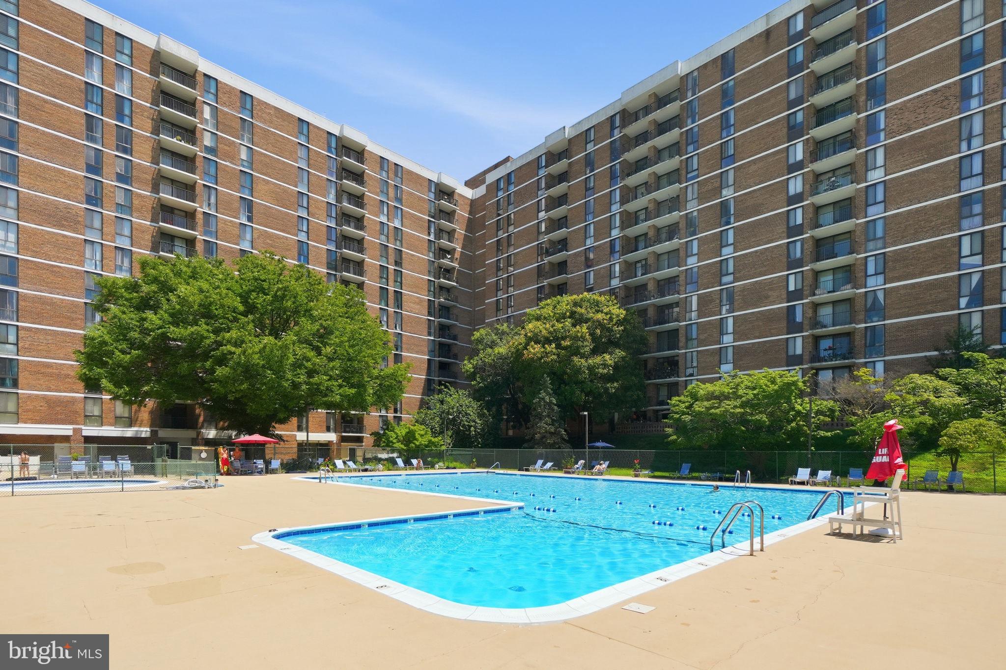 IDYLWOOD TOWERS - Residential