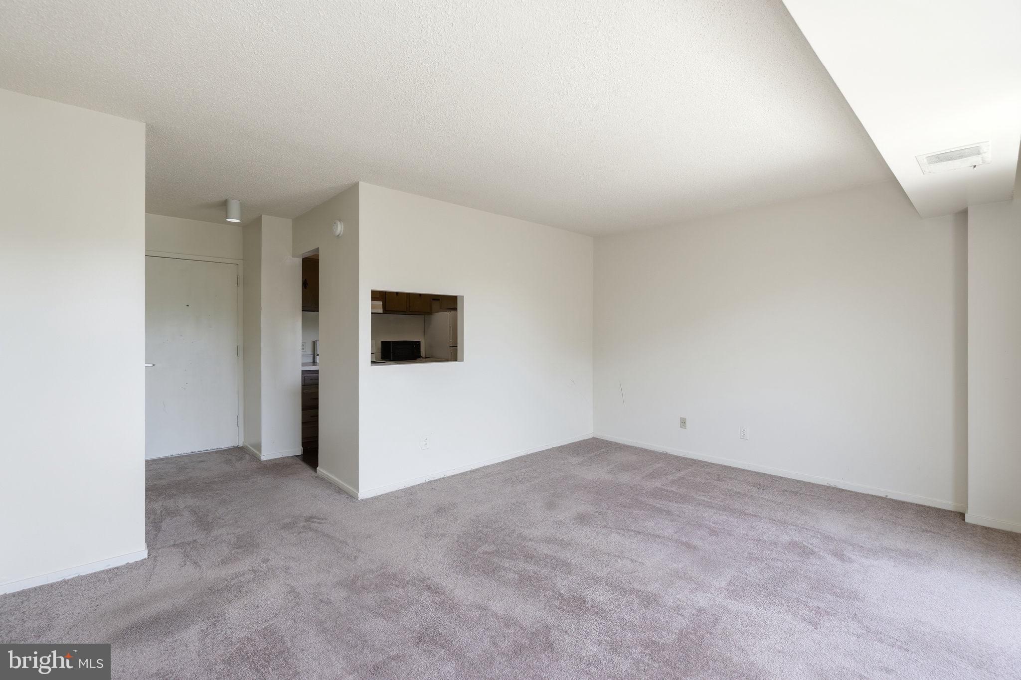 IDYLWOOD TOWERS - Residential