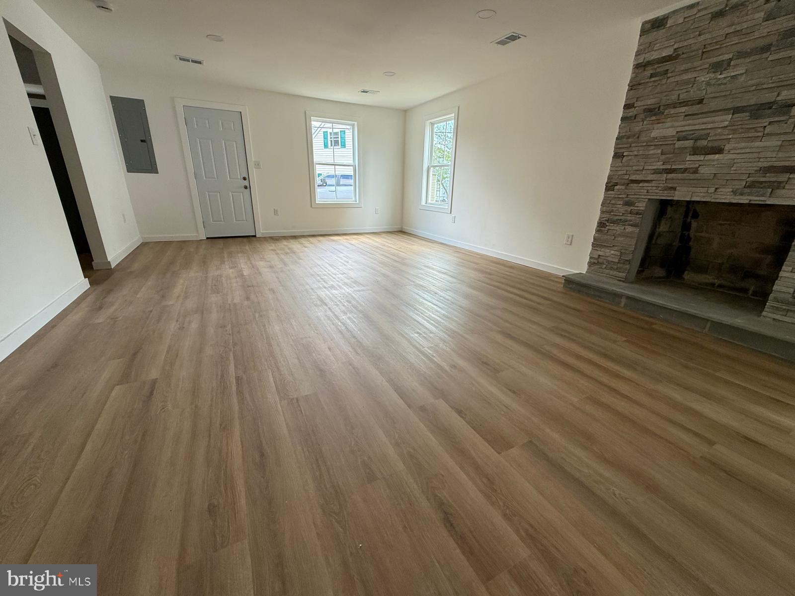MANASSAS PARK - Residential